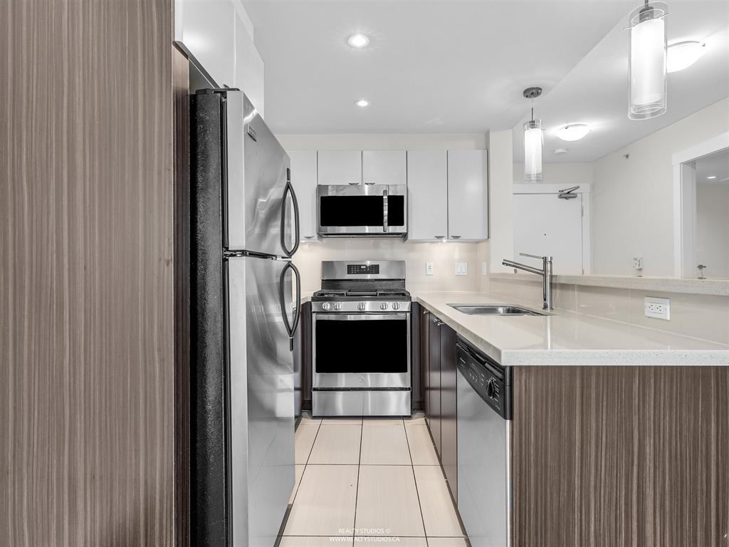 506 160 3RD STREET, R3146413, BC,