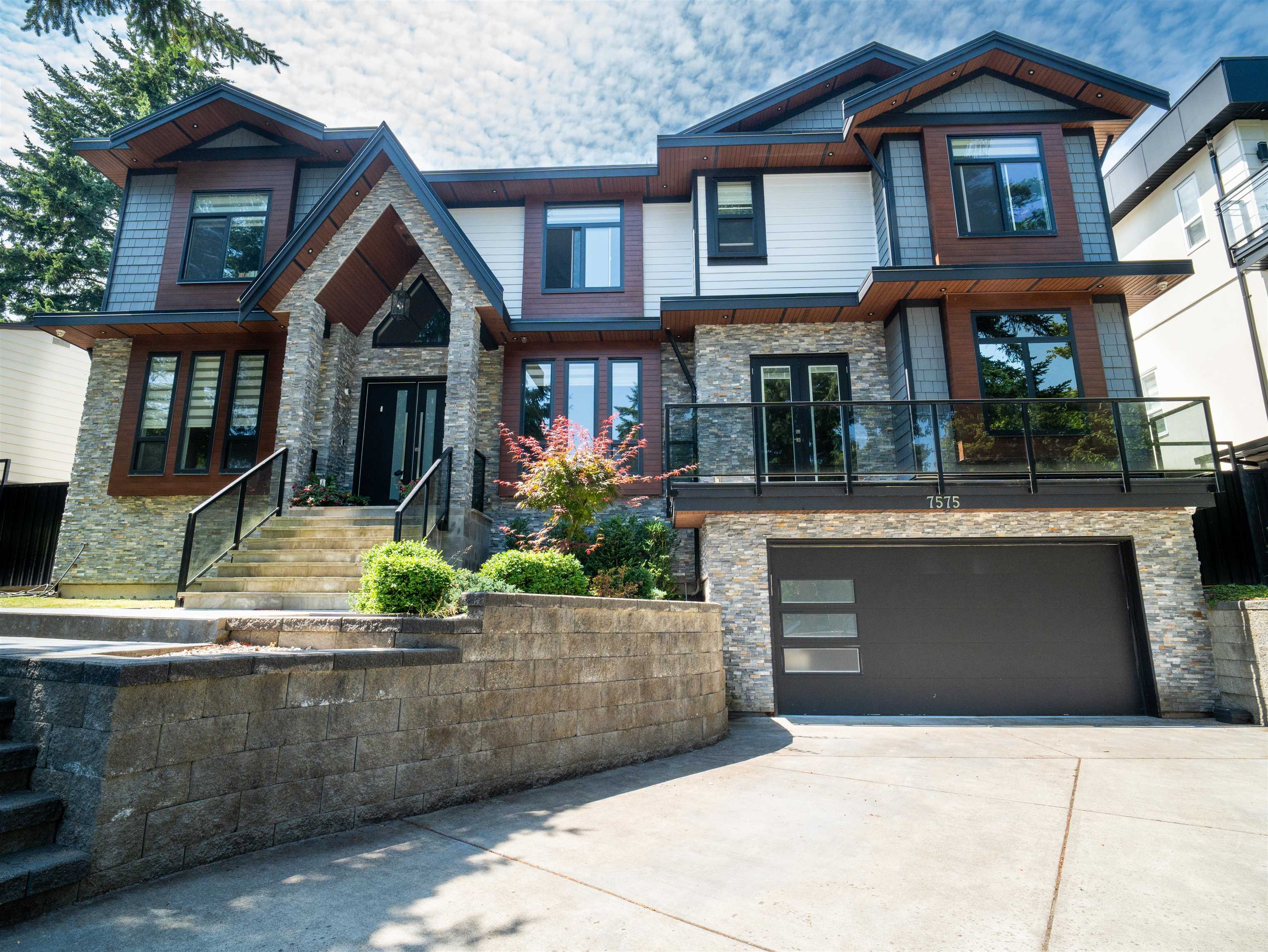 7575 143 STREET, Surrey BC V3W 5P2, R3146468, BC,
