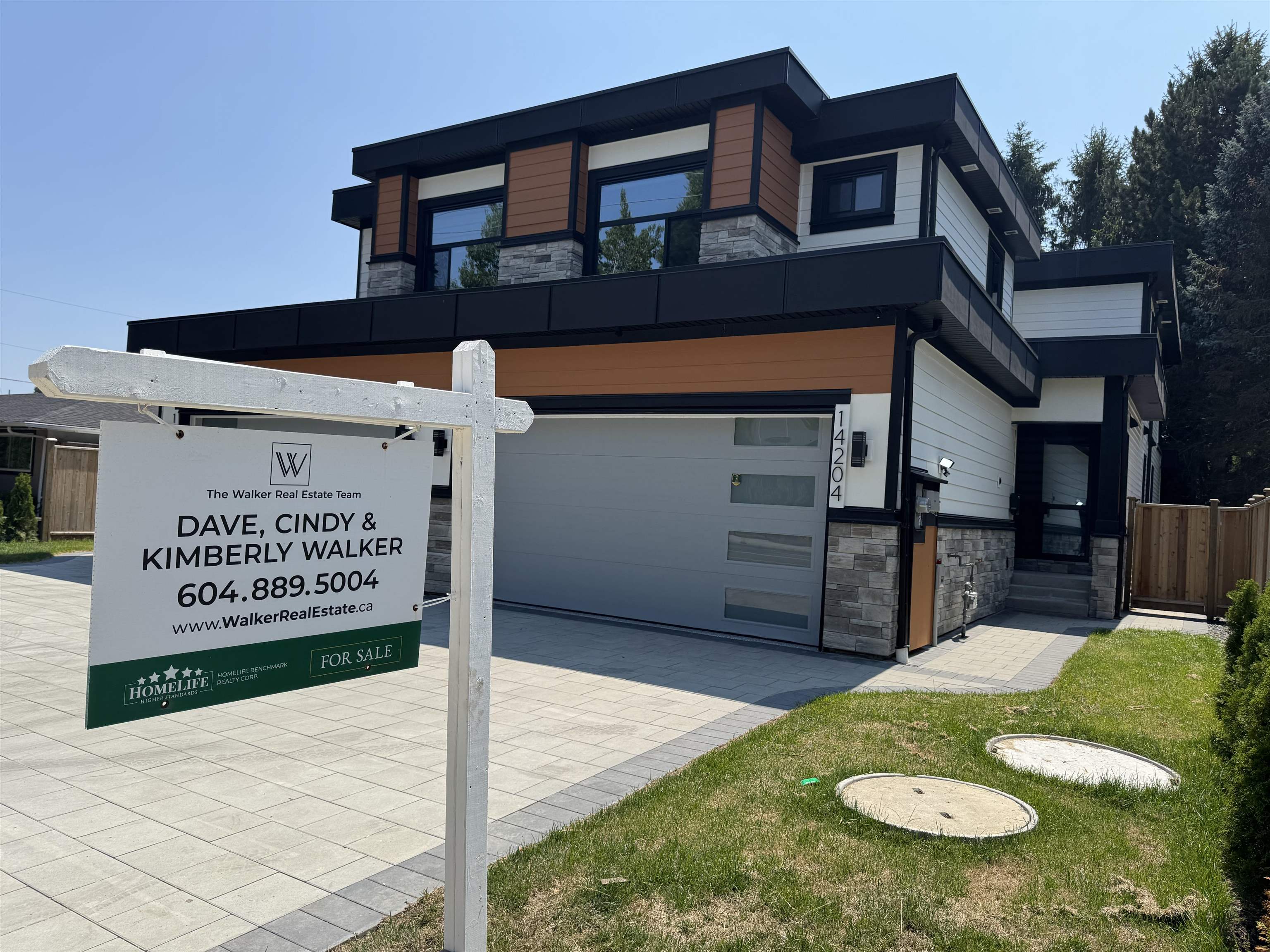 14204 NORTH BLUFF ROAD, White Rock BC V4B 3C4, R3146497, BC,