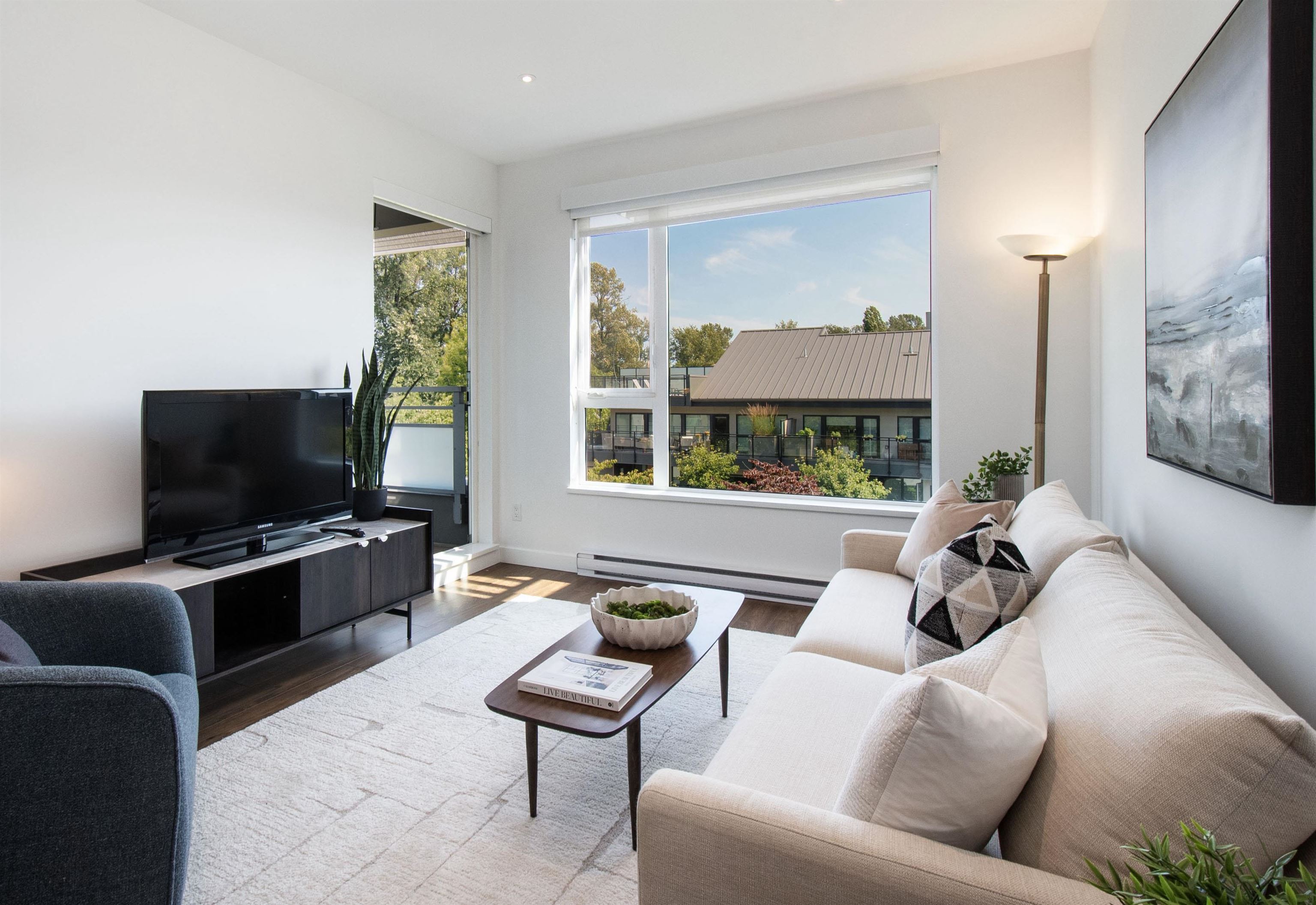 402 1061 MARINE DRIVE, R3146518, BC,