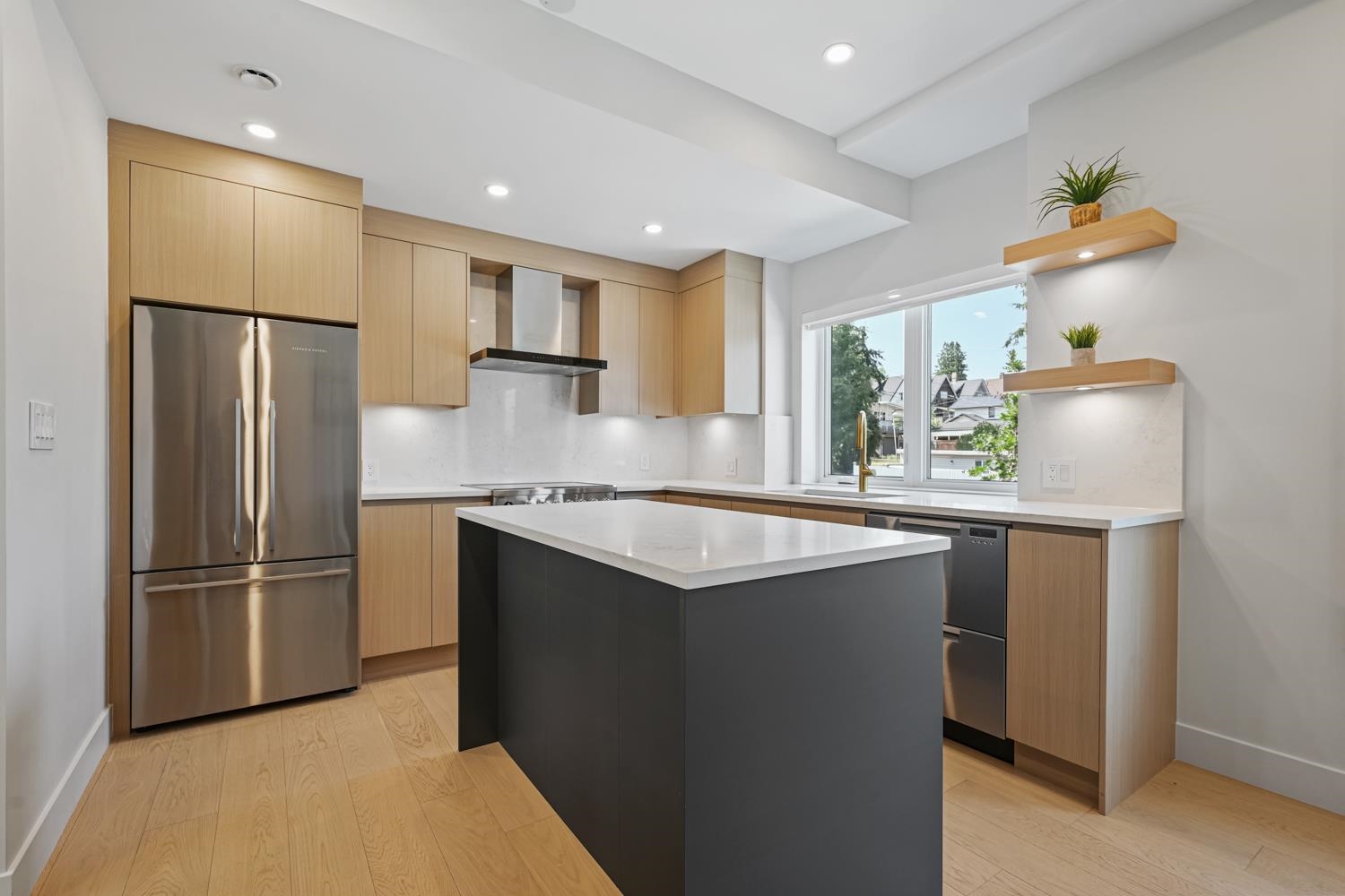 3410 KNIGHT STREET, Vancouver BC V1V 1V1, R3146550, BC,