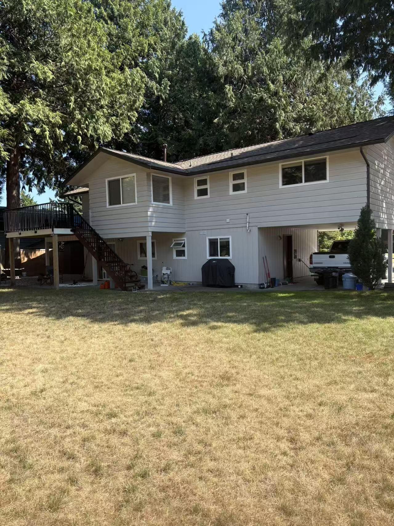 Upper Suite 4863 CEDAR CRESCENT, R3146576, BC,
