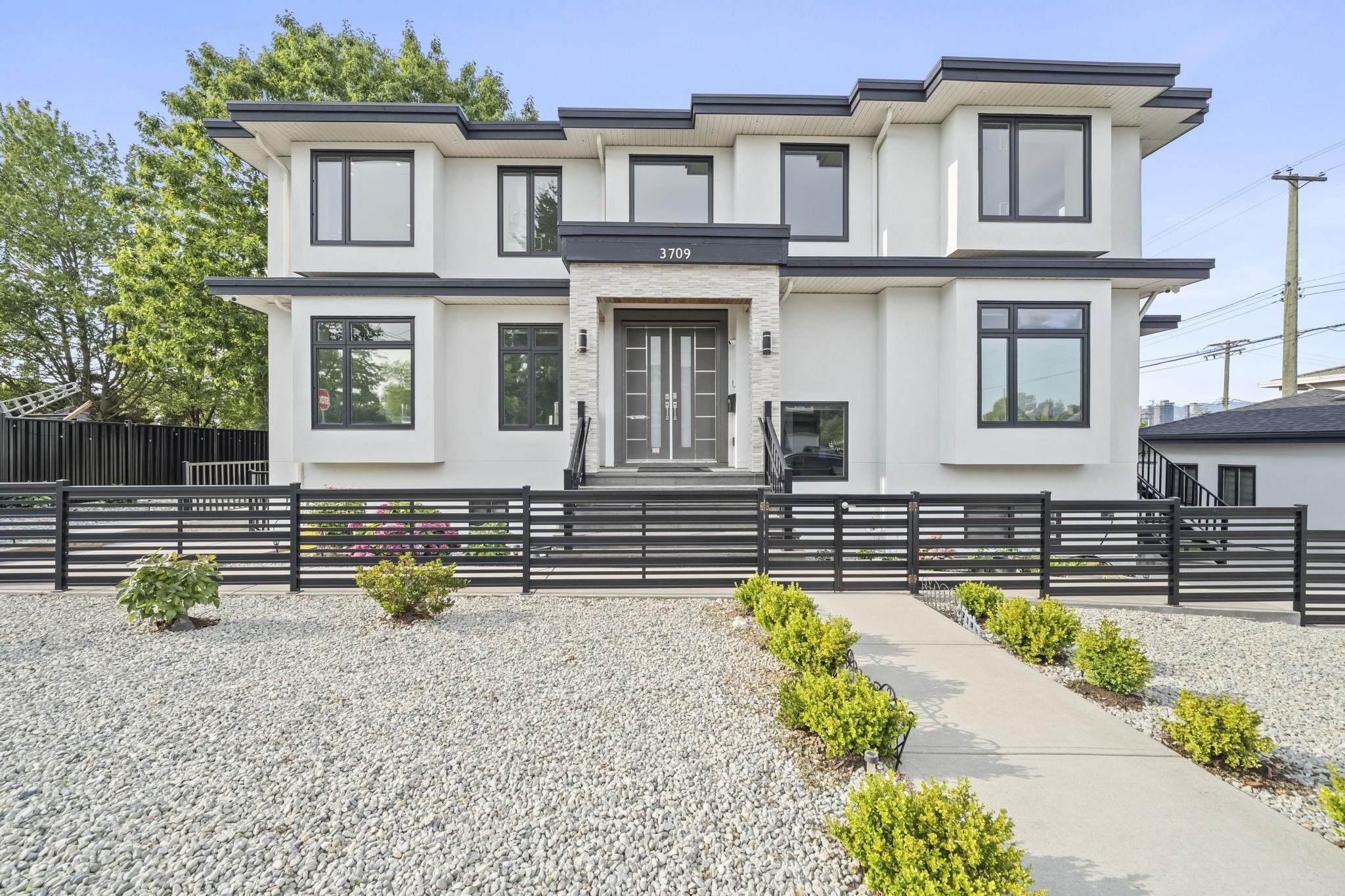 3709 AVONDALE STREET, Burnaby BC V5G 1N8, R3146611, BC,