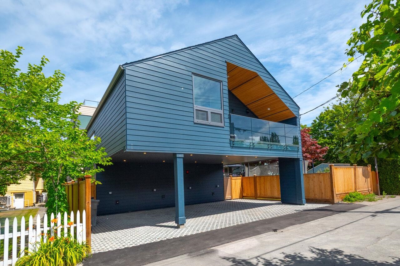 3122 W 11TH AVENUE, Vancouver BC V6K 2M7, R3146726, BC,