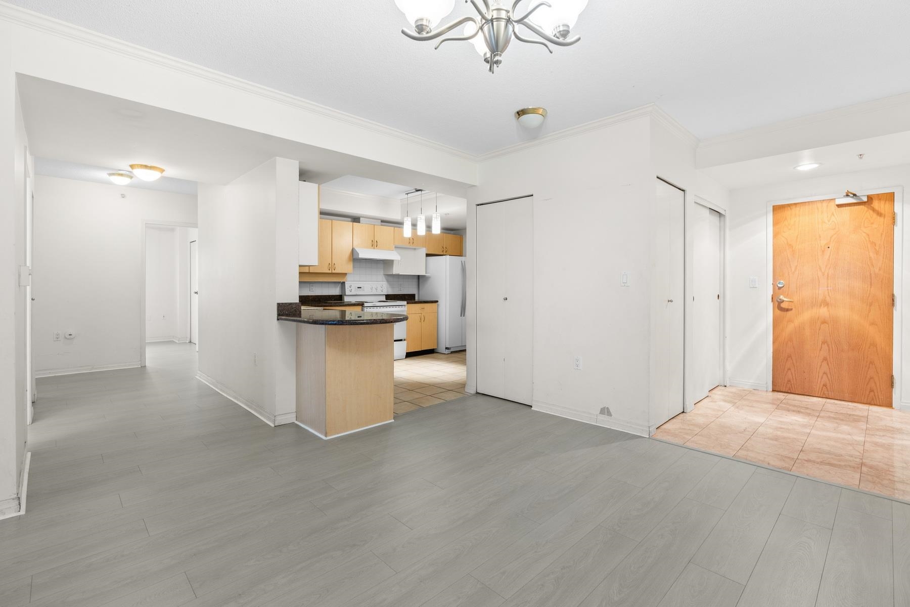 1605 6611 COONEY ROAD, R3146995, BC,
