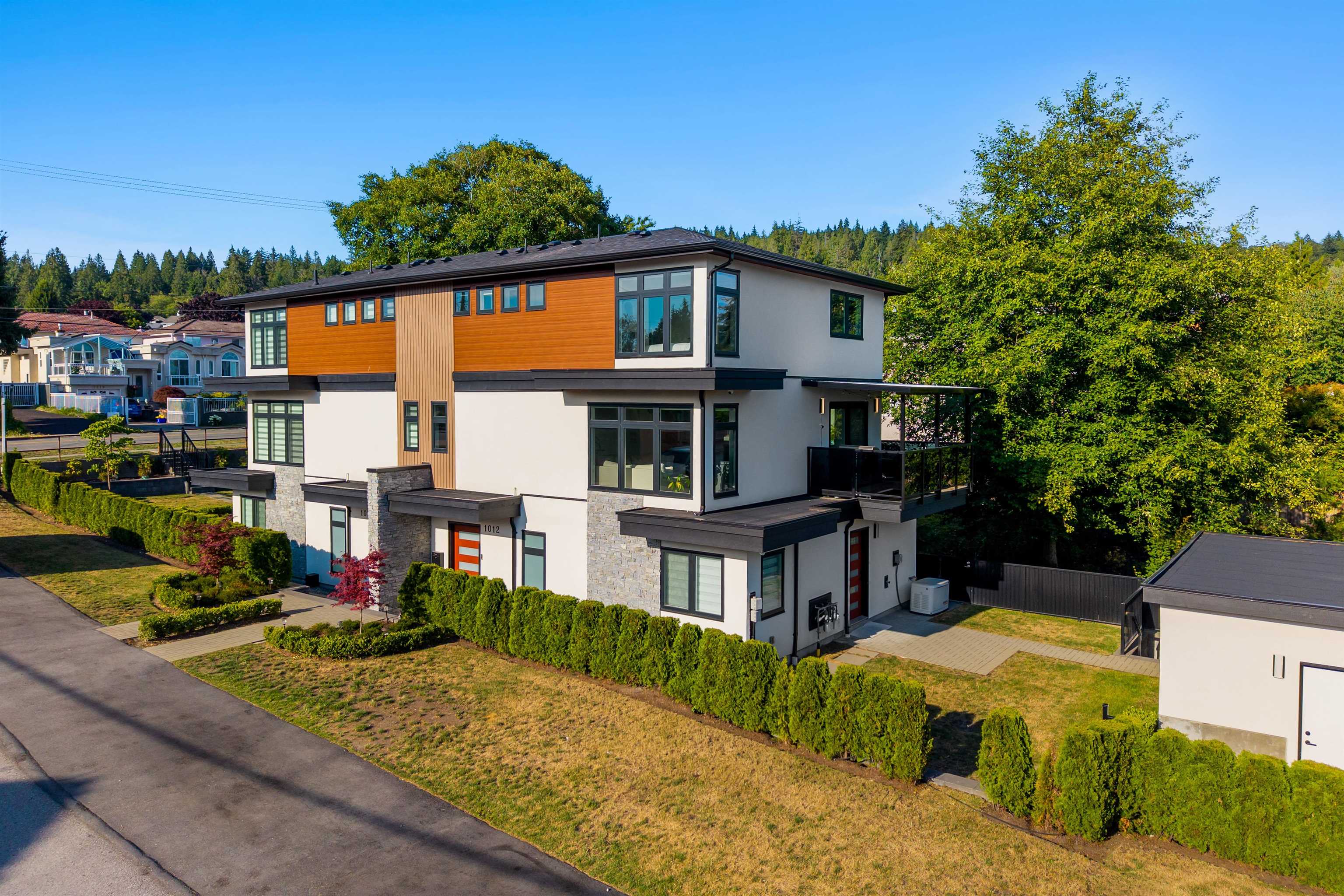 1012 AUGUSTA AVENUE, Burnaby BC V5A 2V4, R3147195, BC,