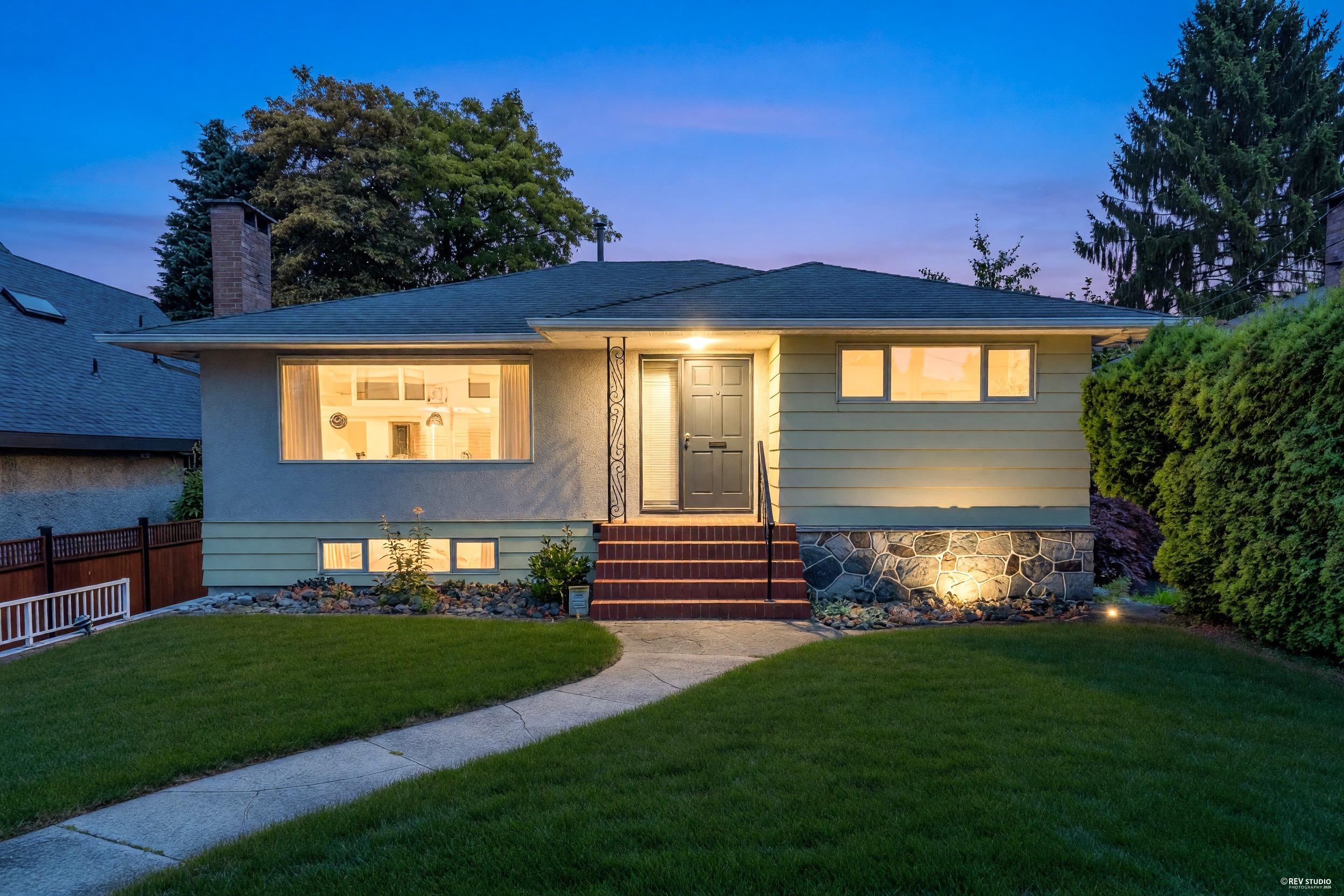 6730 6TH STREET, Burnaby BC V5E 3S7, R3147273, BC,