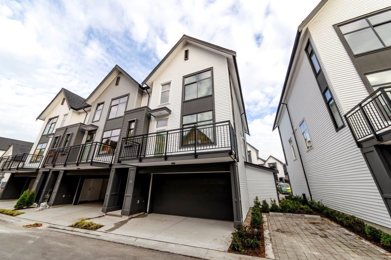 21 17555 57A AVENUE, R3147283, BC,