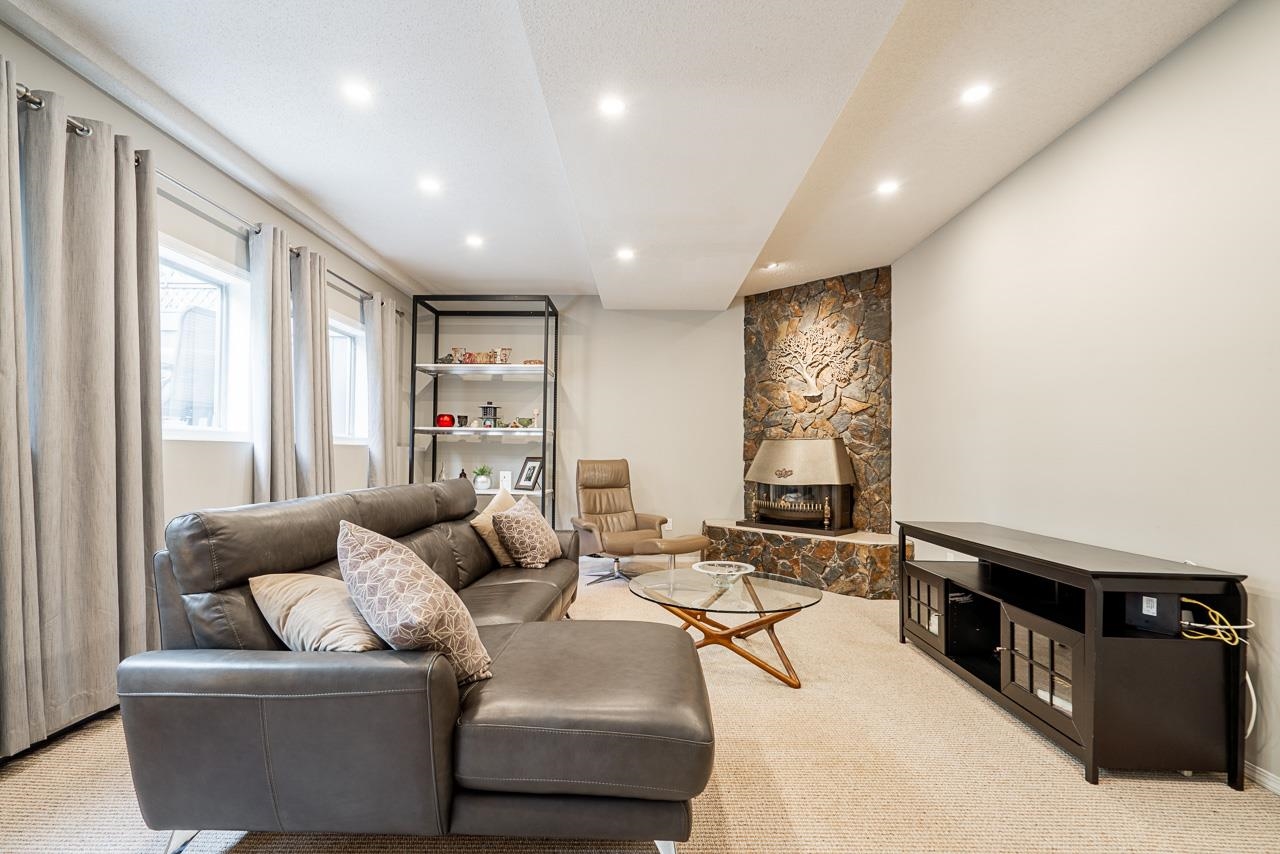 30 5216 201A STREET, R3147363, BC,