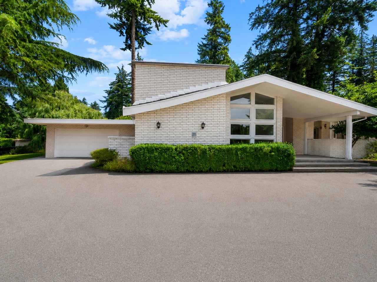 MLS® listing #R3147379 for sale located at 2644 140 STREET, Surrey BC V4P 2C7