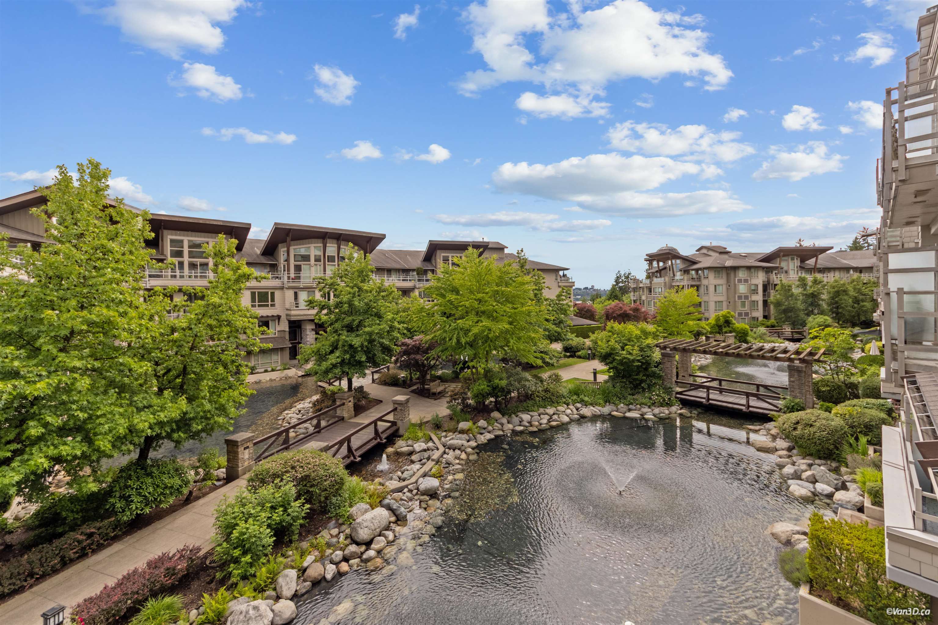 319 580 RAVEN WOODS DRIVE, R3147739, BC,