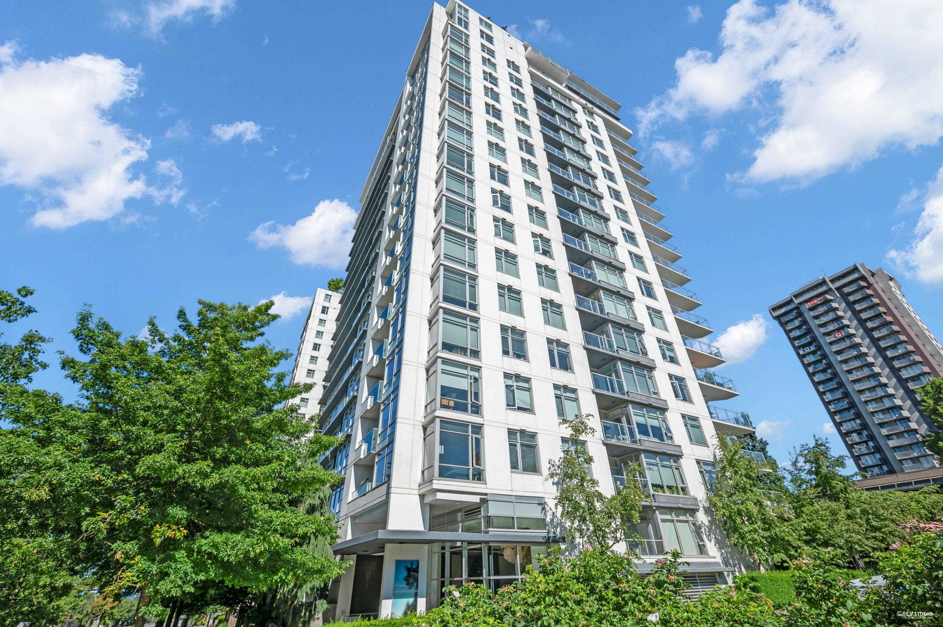 1301 158 13 STREET, R3147789, BC,