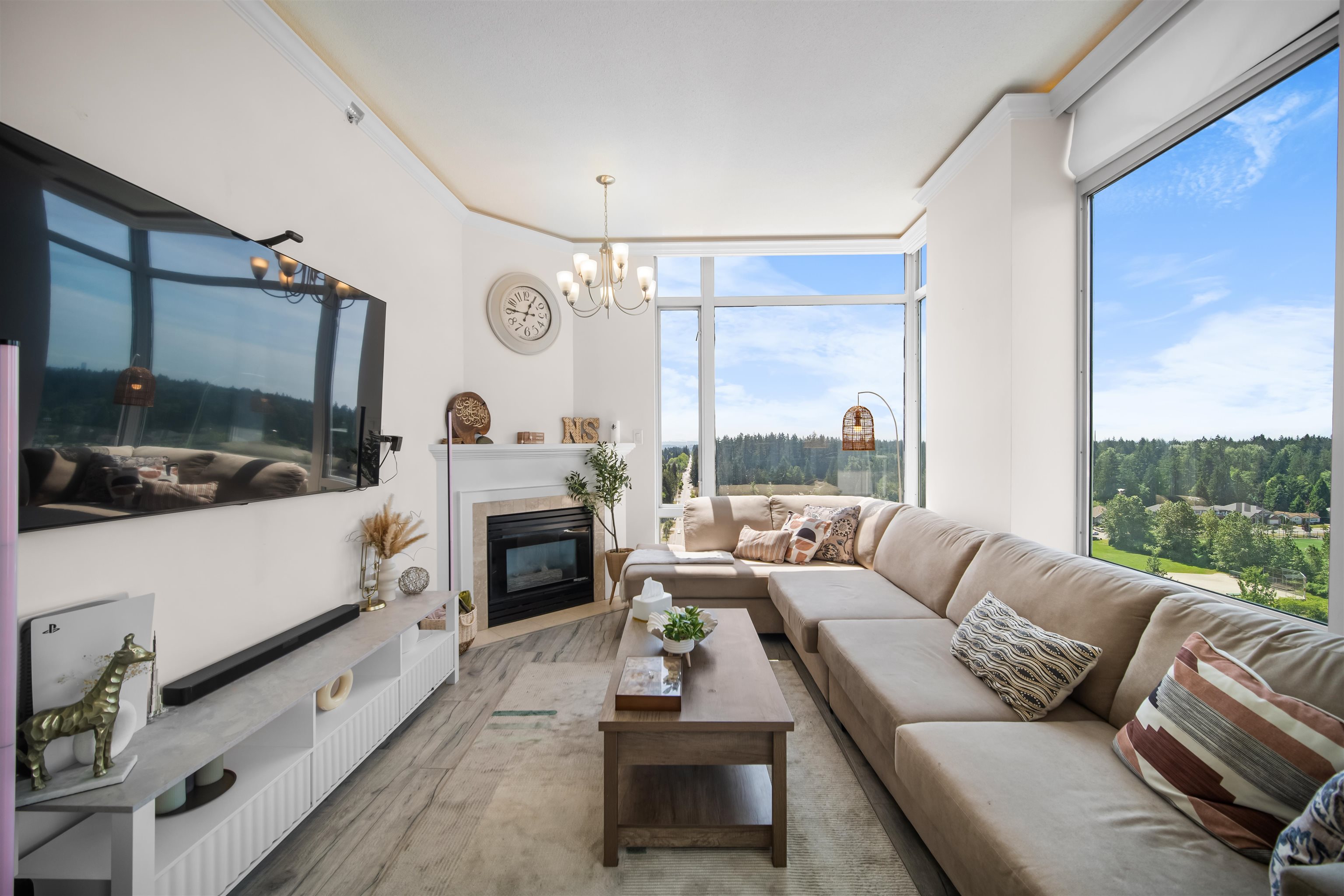 PH4 14820 104 AVENUE, R3147792, BC,