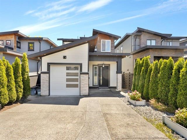 MLS® listing #R3147941 for sale located at 15456 RUSSELL AVENUE, White Rock BC V4B 2R3