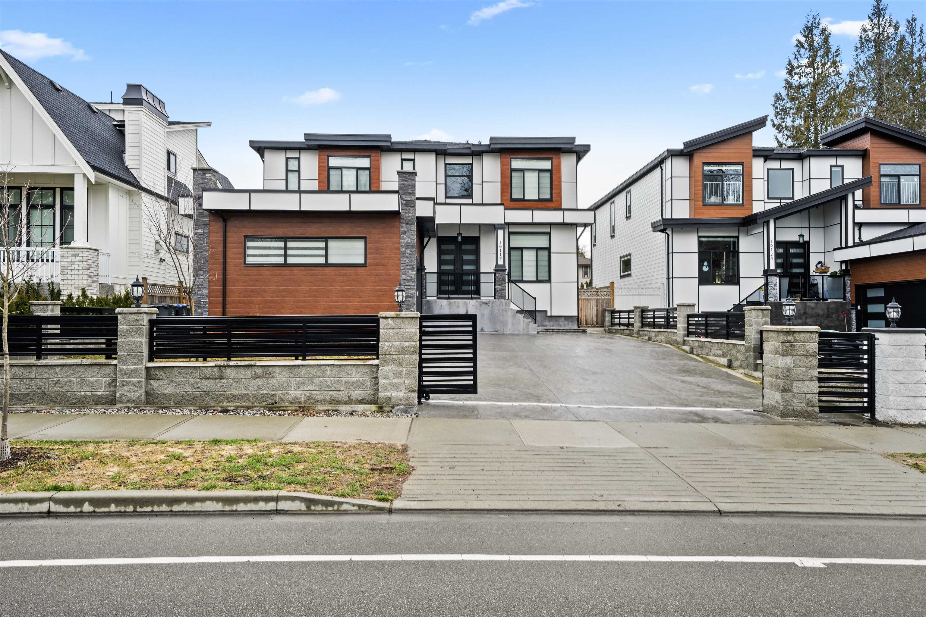 16117 108 AVENUE, Surrey BC V4N 1P2, R3148205, BC,