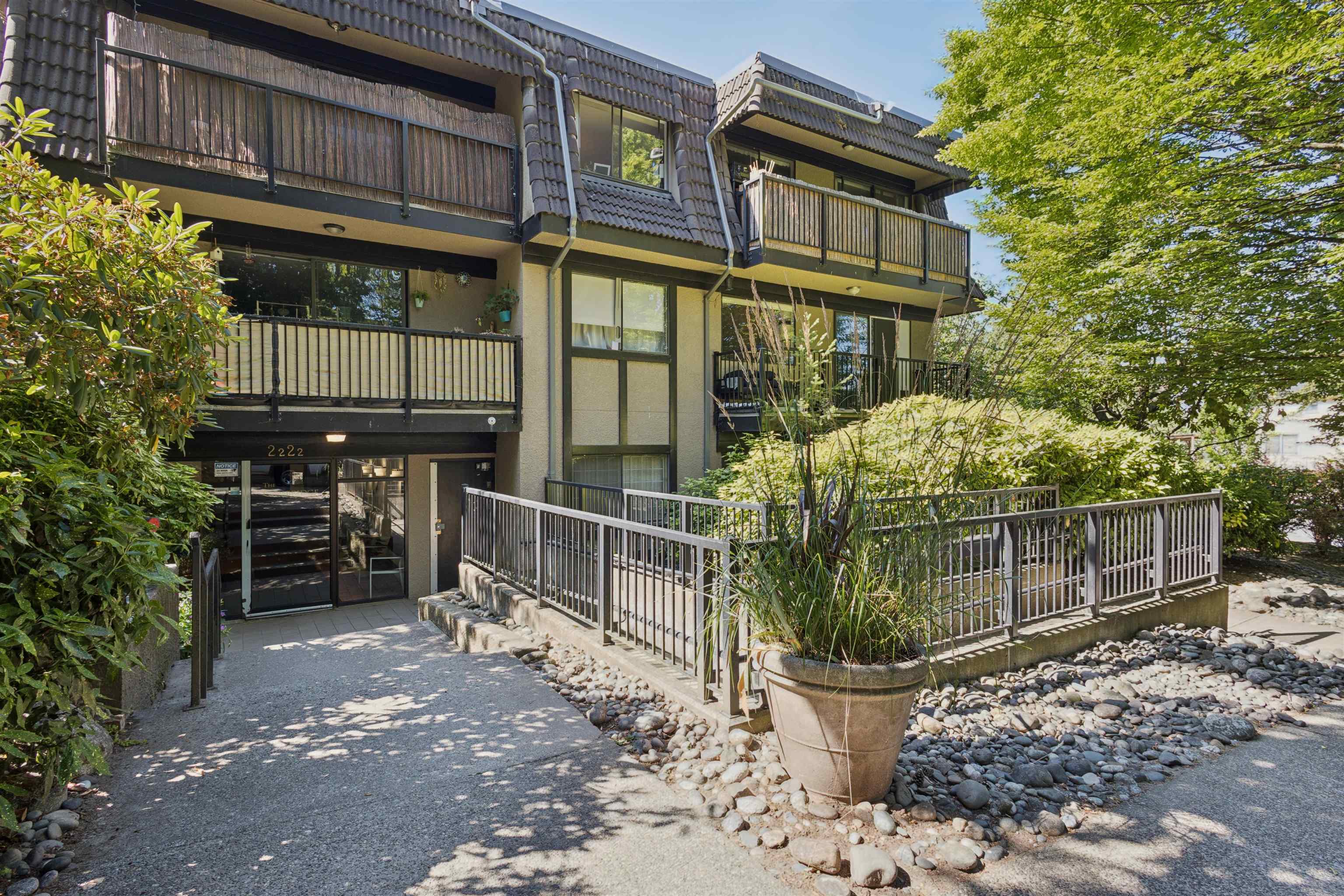 112 2222 CAMBRIDGE STREET, R3148268, BC,