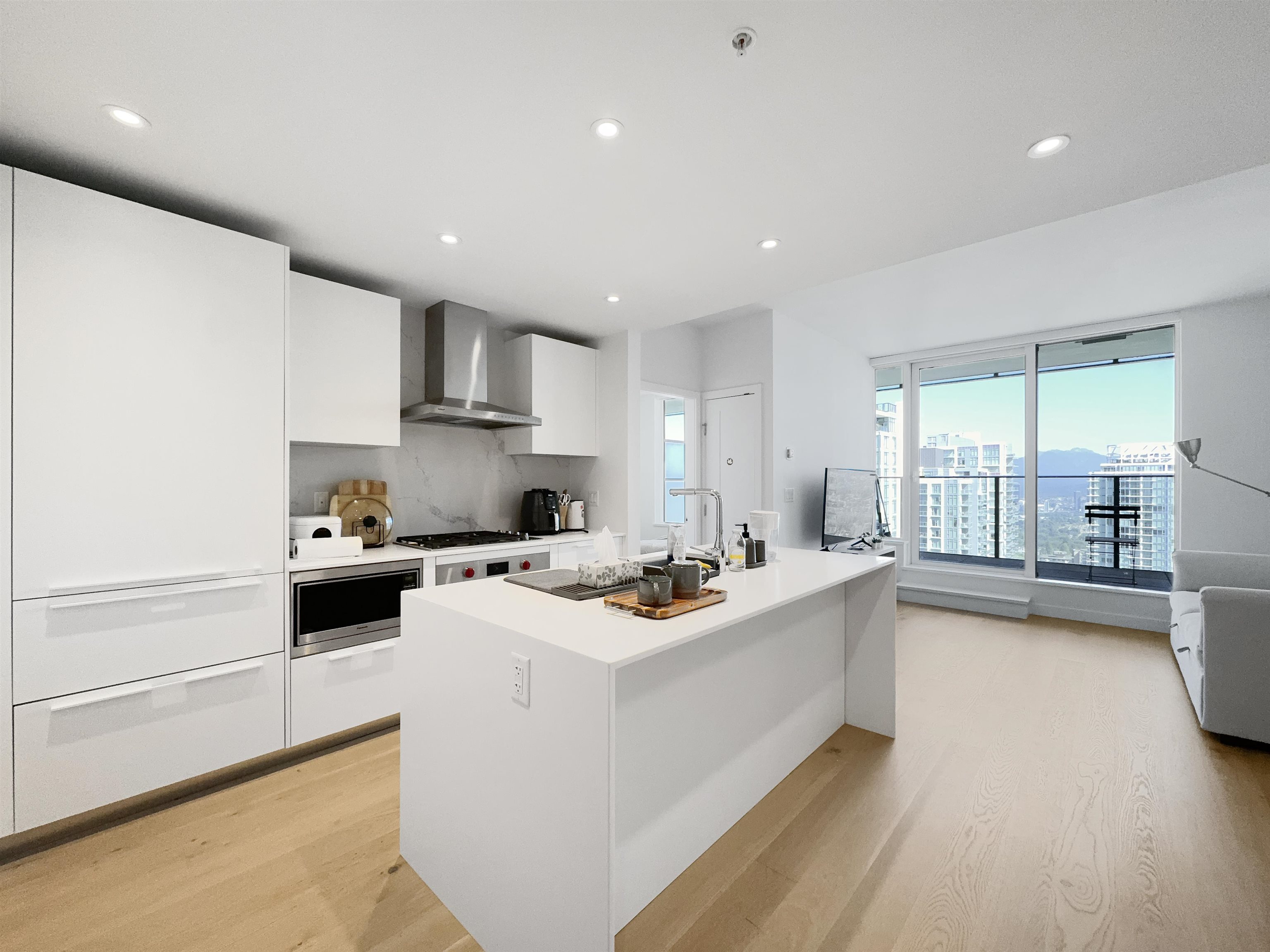 33xx 6699 DUNBLANE AVENUE, R3148317, BC,