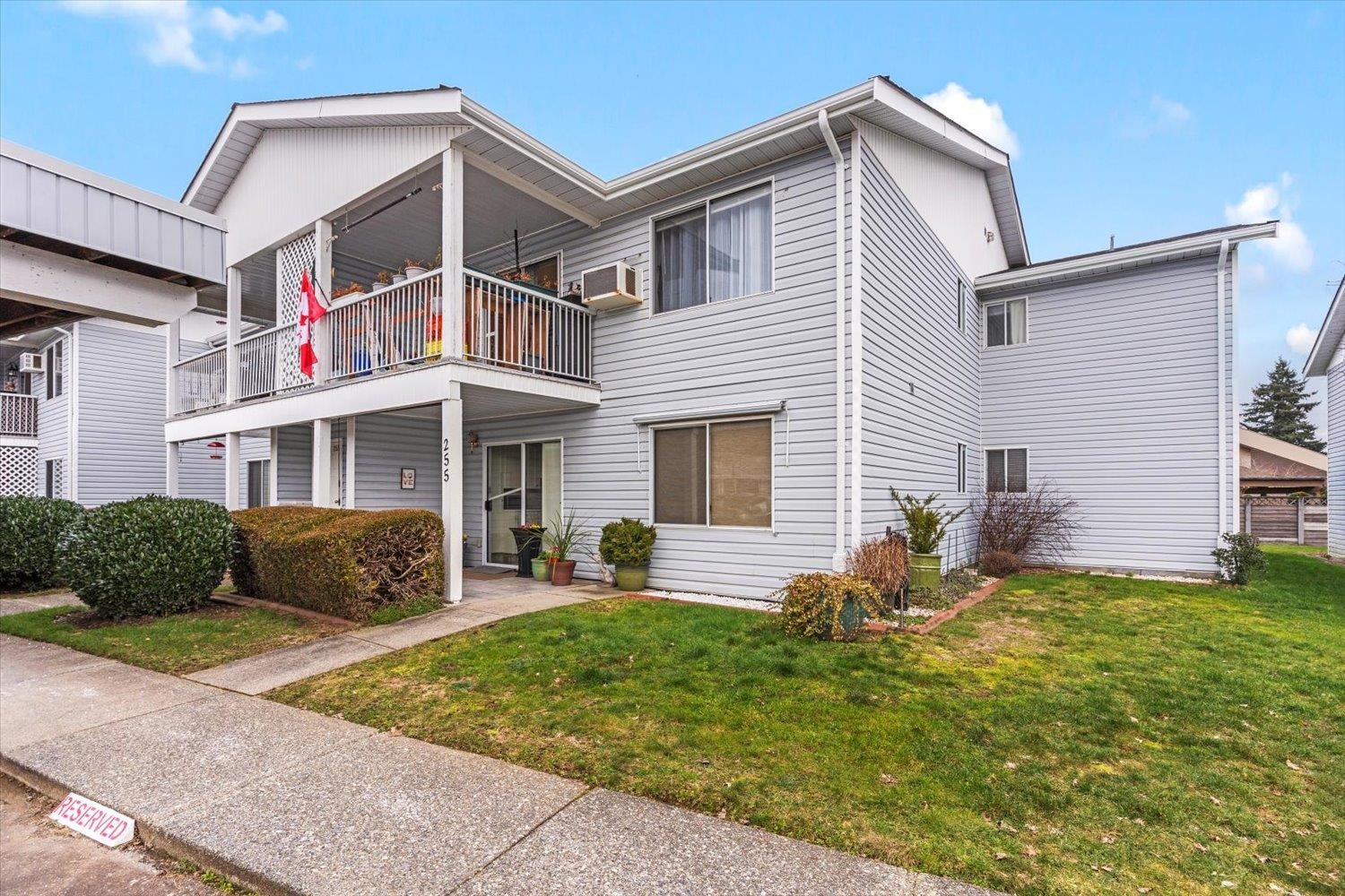 256 32691 GARIBALDI DRIVE, R3148368, BC,