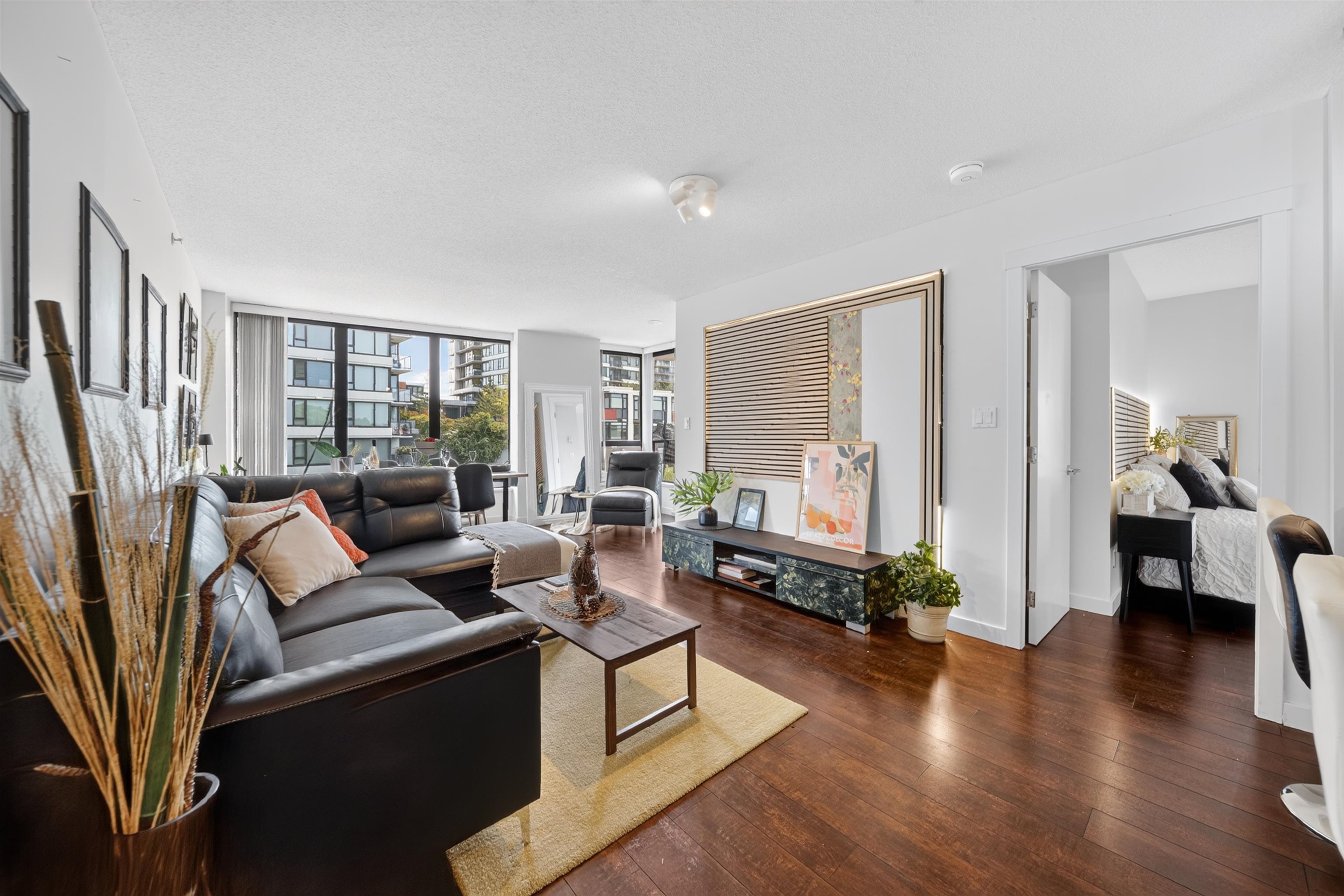 612 5811 NO. 3 ROAD, R3148391, BC,