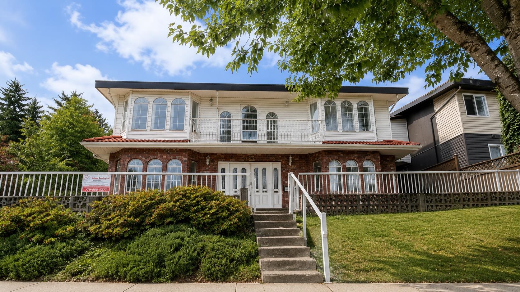 5135 MARINE DRIVE, Burnaby BC V5J 3G5, R3148785, BC,