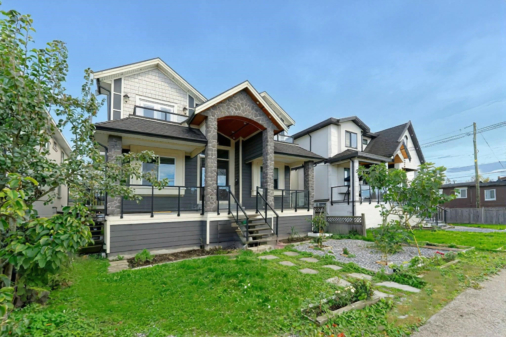 520 EWEN AVENUE, New Westminster BC V3M 5B1, R3148969, BC,