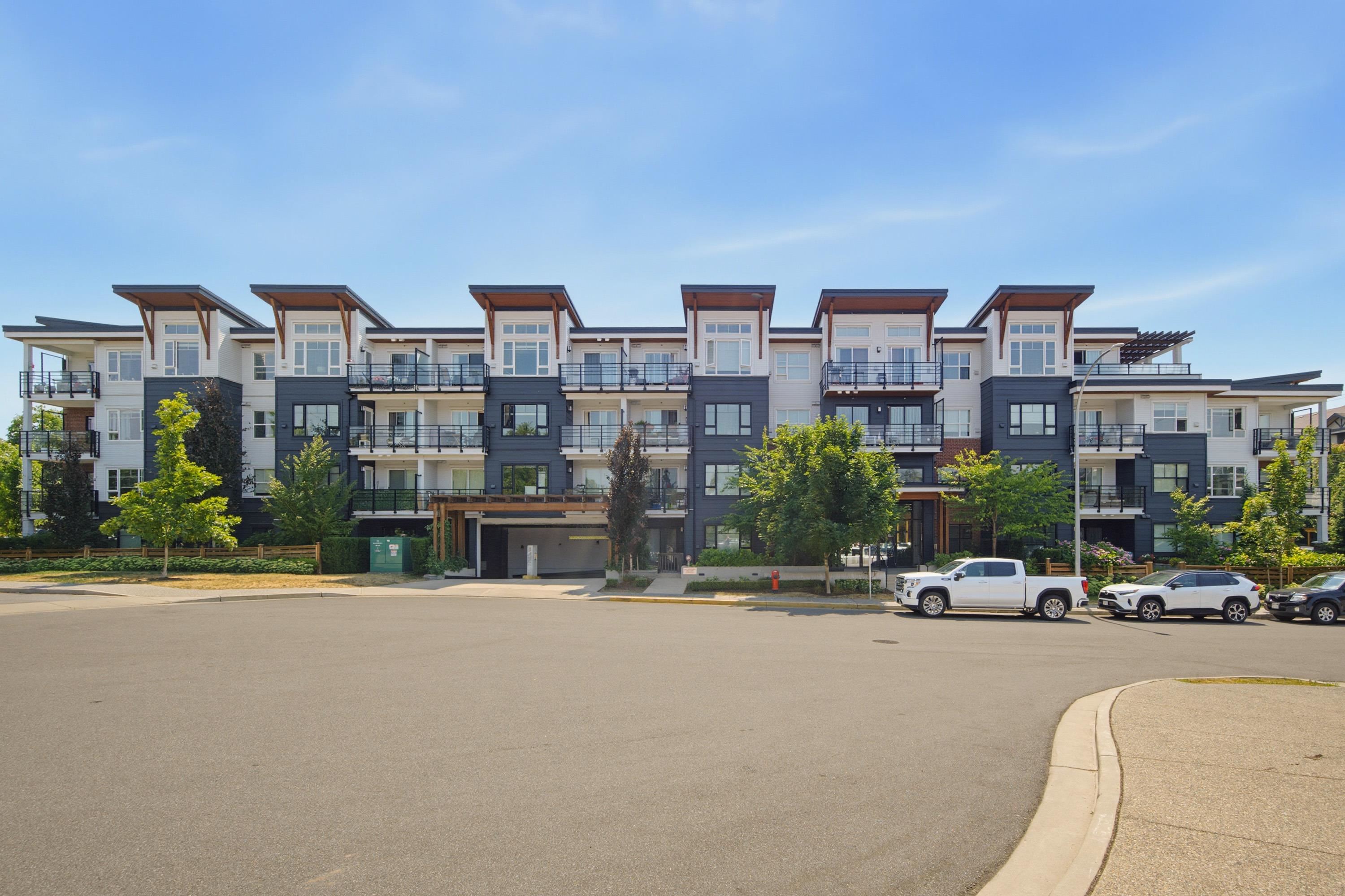 202 22136 49 AVENUE, R3149002, BC,
