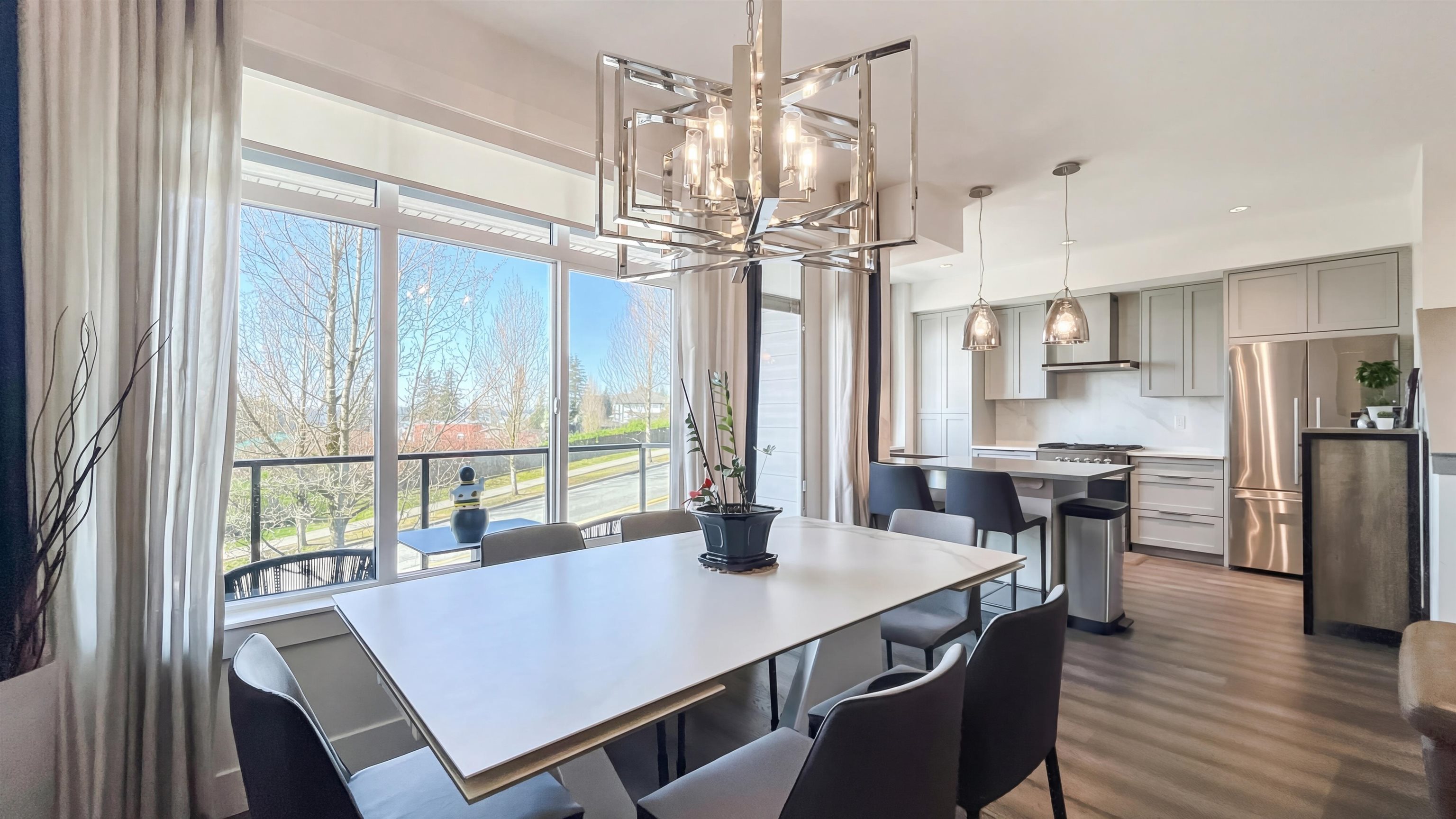 2 3535 PRINCETON AVENUE, R3149086, BC,