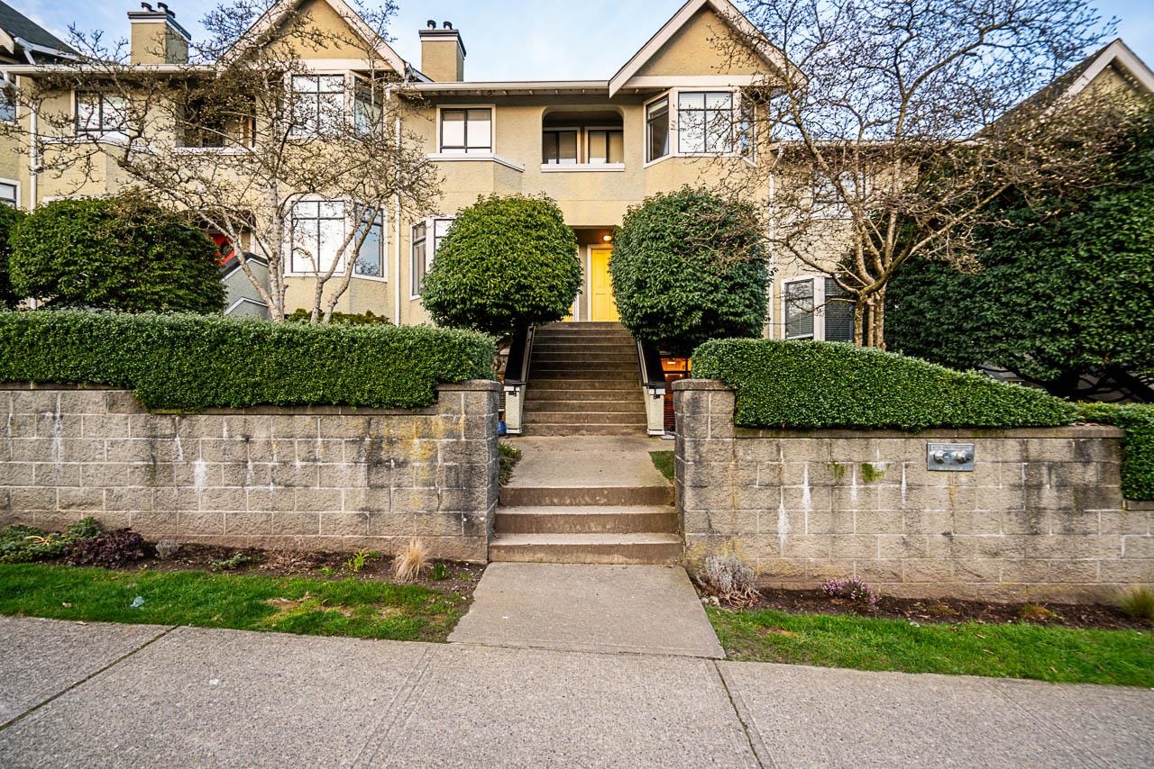 7 221 ASH STREET, R3149149, BC,