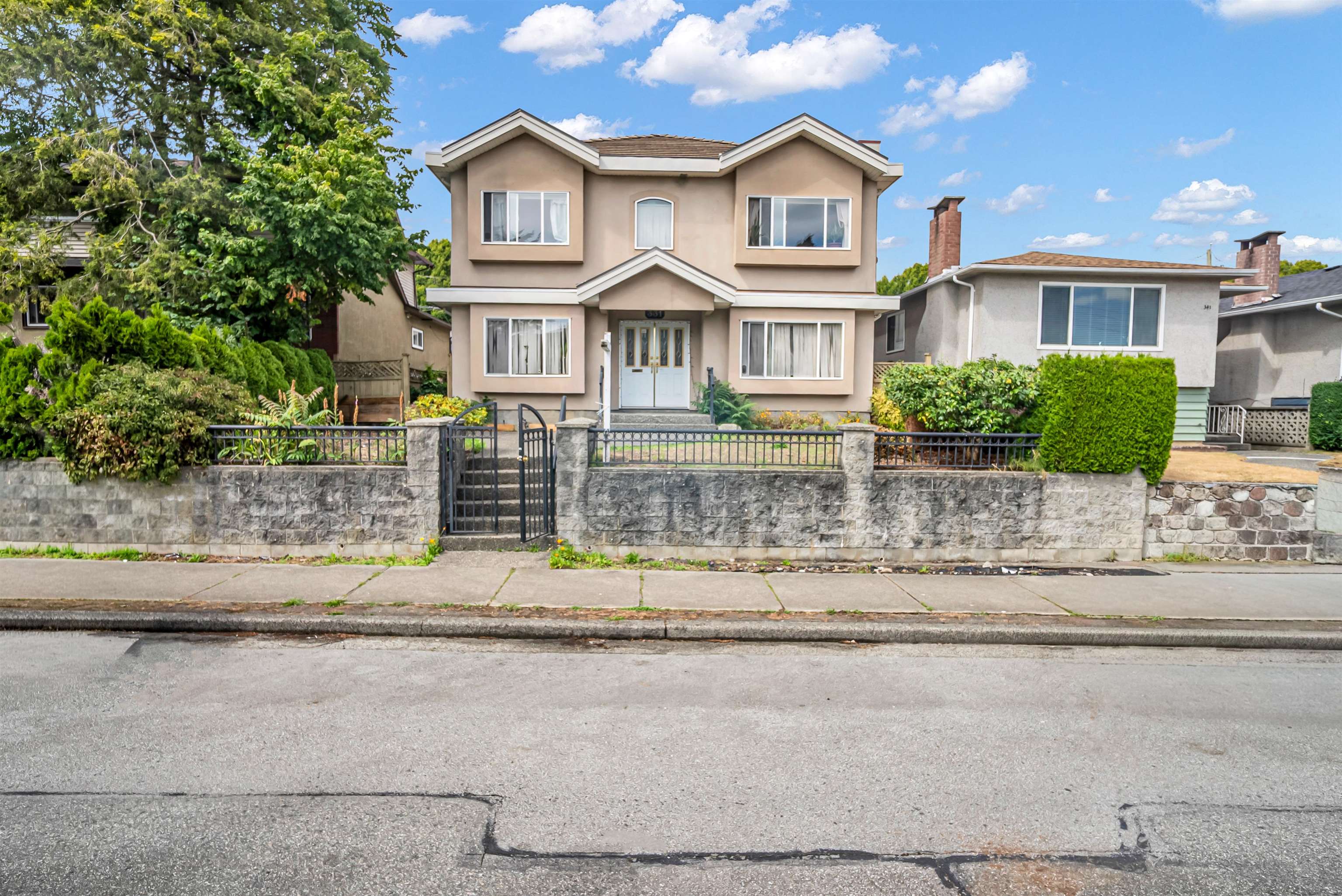 331 E 61ST AVENUE, Vancouver BC V5X 2B5, R3149158, BC,