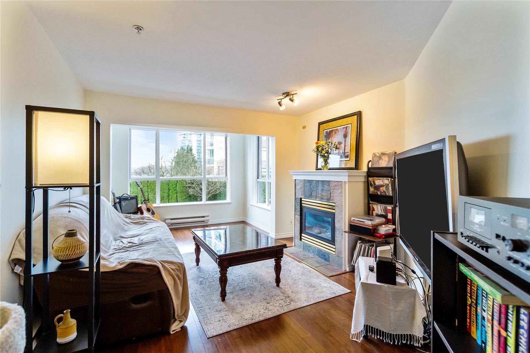 204 155 3RD STREET, R3149207, BC,
