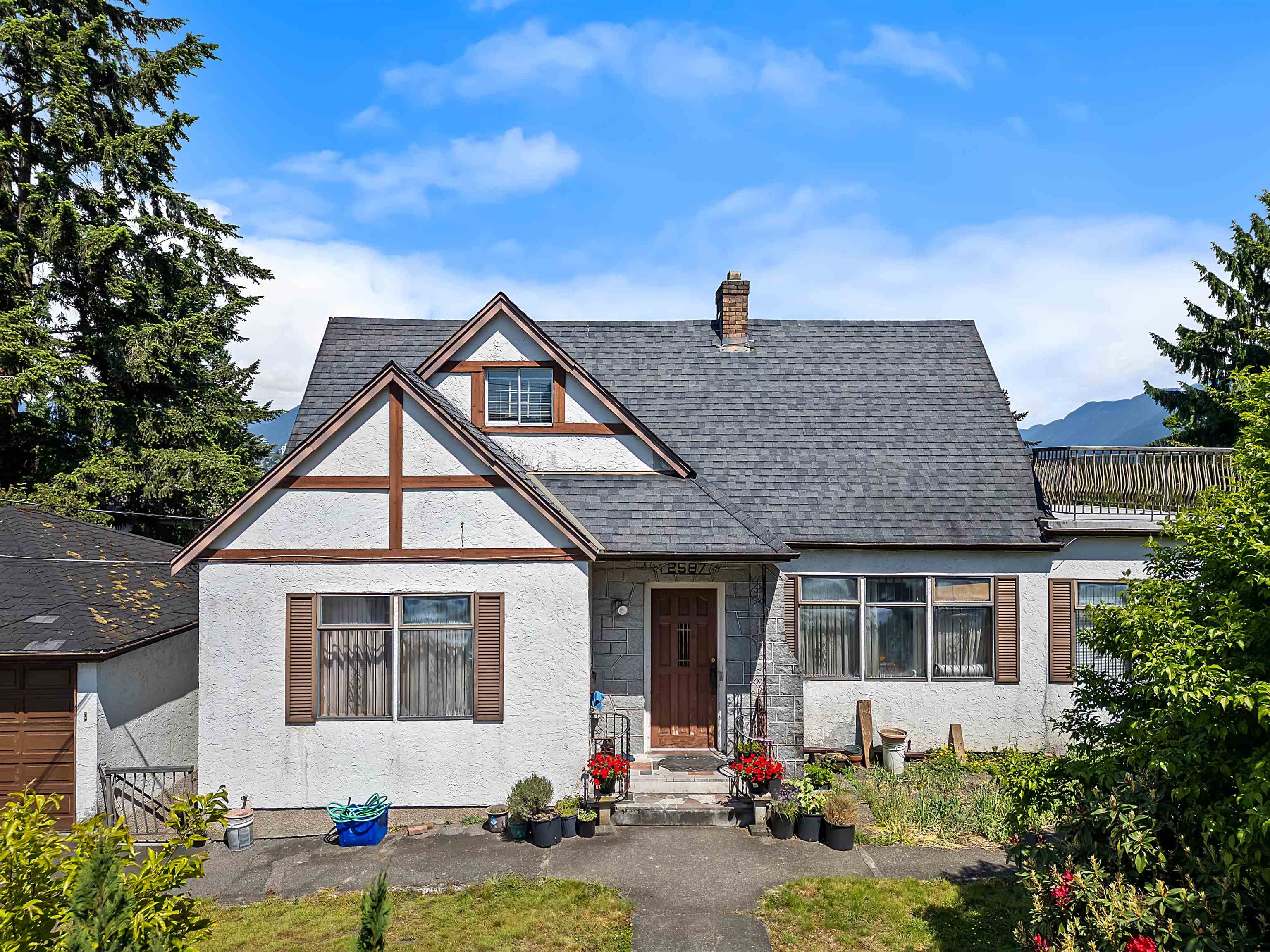 2587 YALE STREET, Vancouver BC V5K 1C1, R3149230, BC,