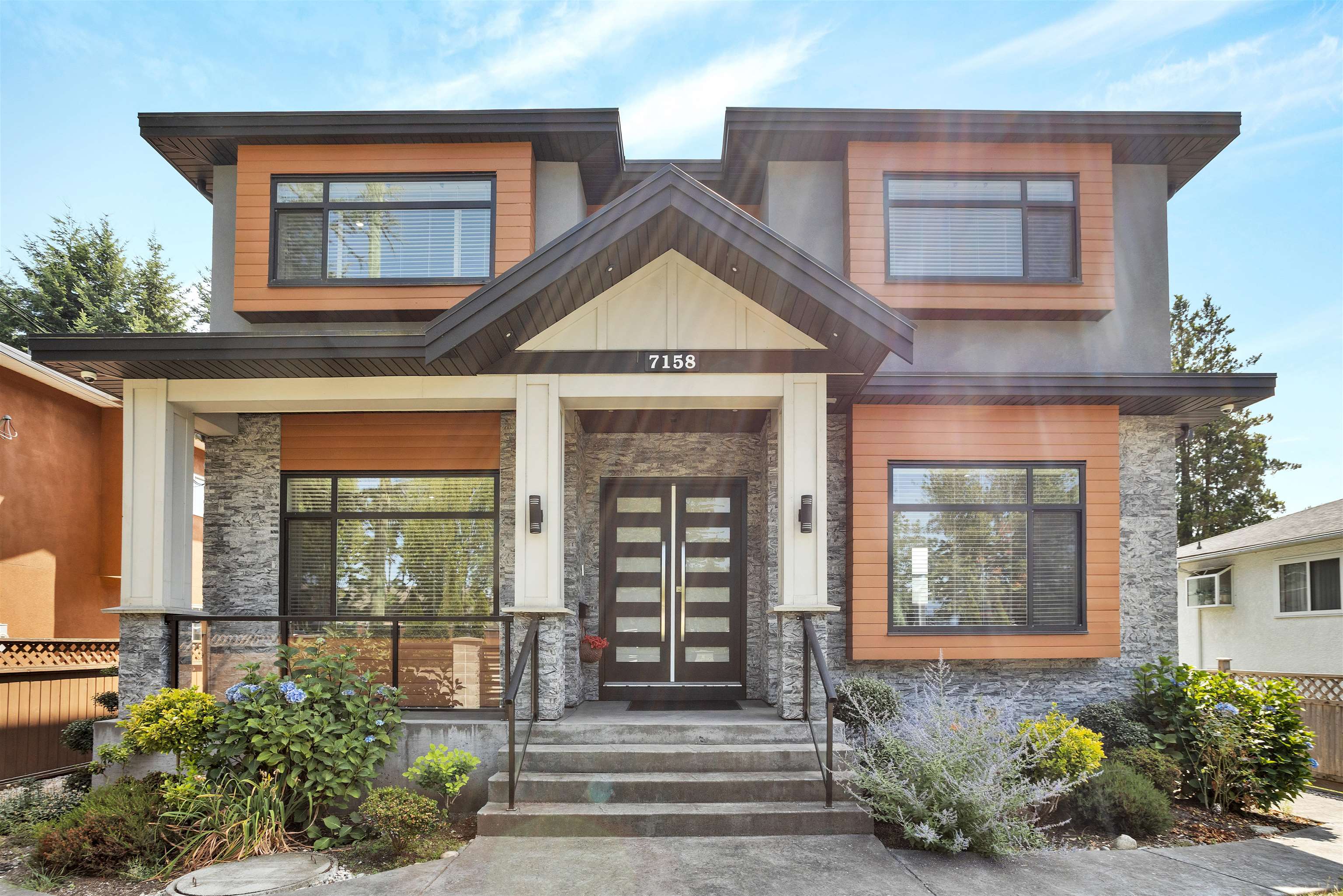 7158 HASTINGS STREET, Burnaby BC V5A 1G6, R3149246, BC,