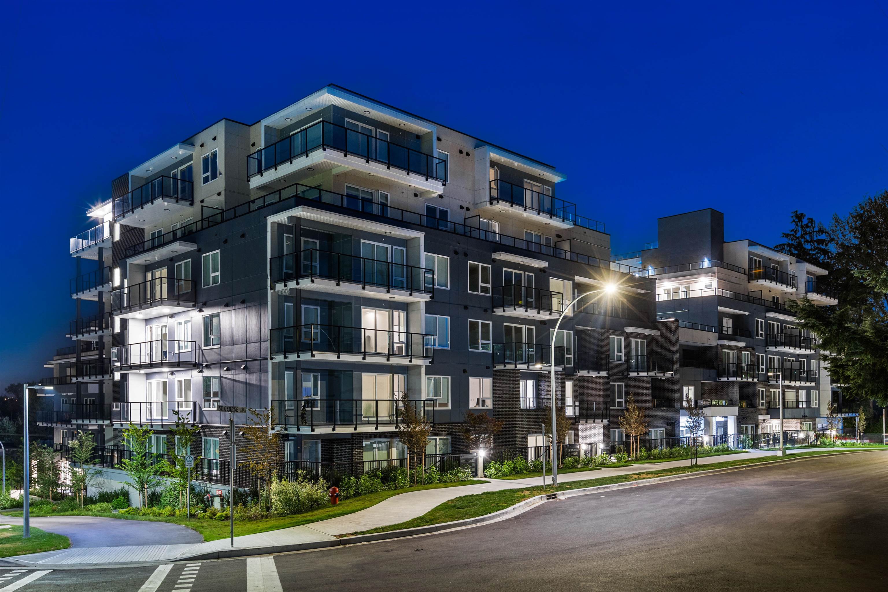 221 2002 ST. GEORGE STREET, R3149555, BC,