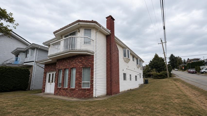 11 STRATFORD AVENUE, Burnaby BC V5B 4X8, R3149613, BC,