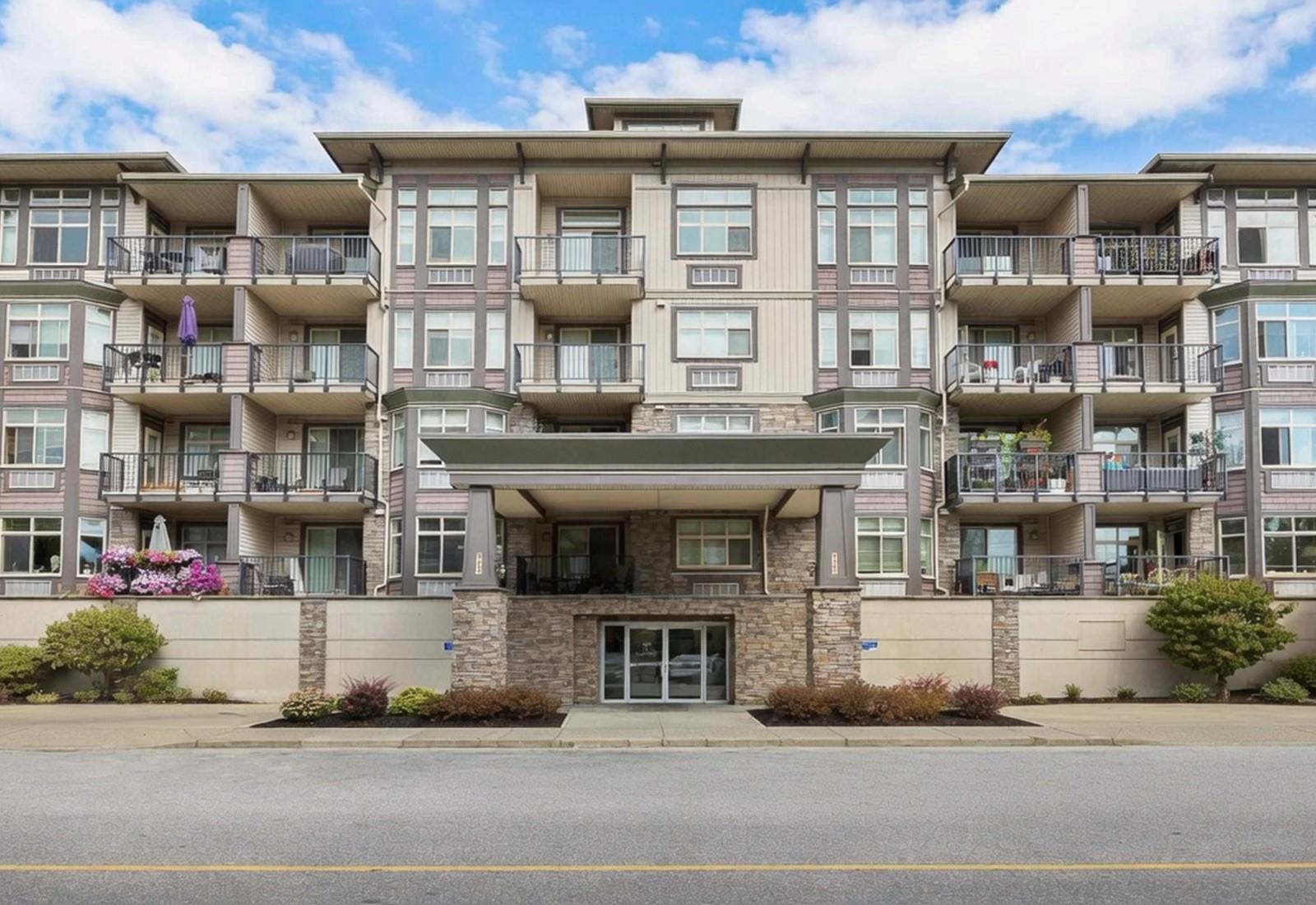 212 45893 CHESTERFIELD AVENUE, R3149710, BC,