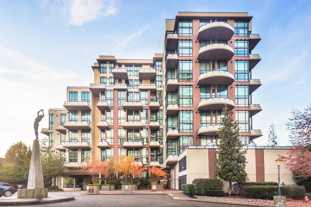 605 10 RENAISSANCE SQUARE, R3149784, BC,