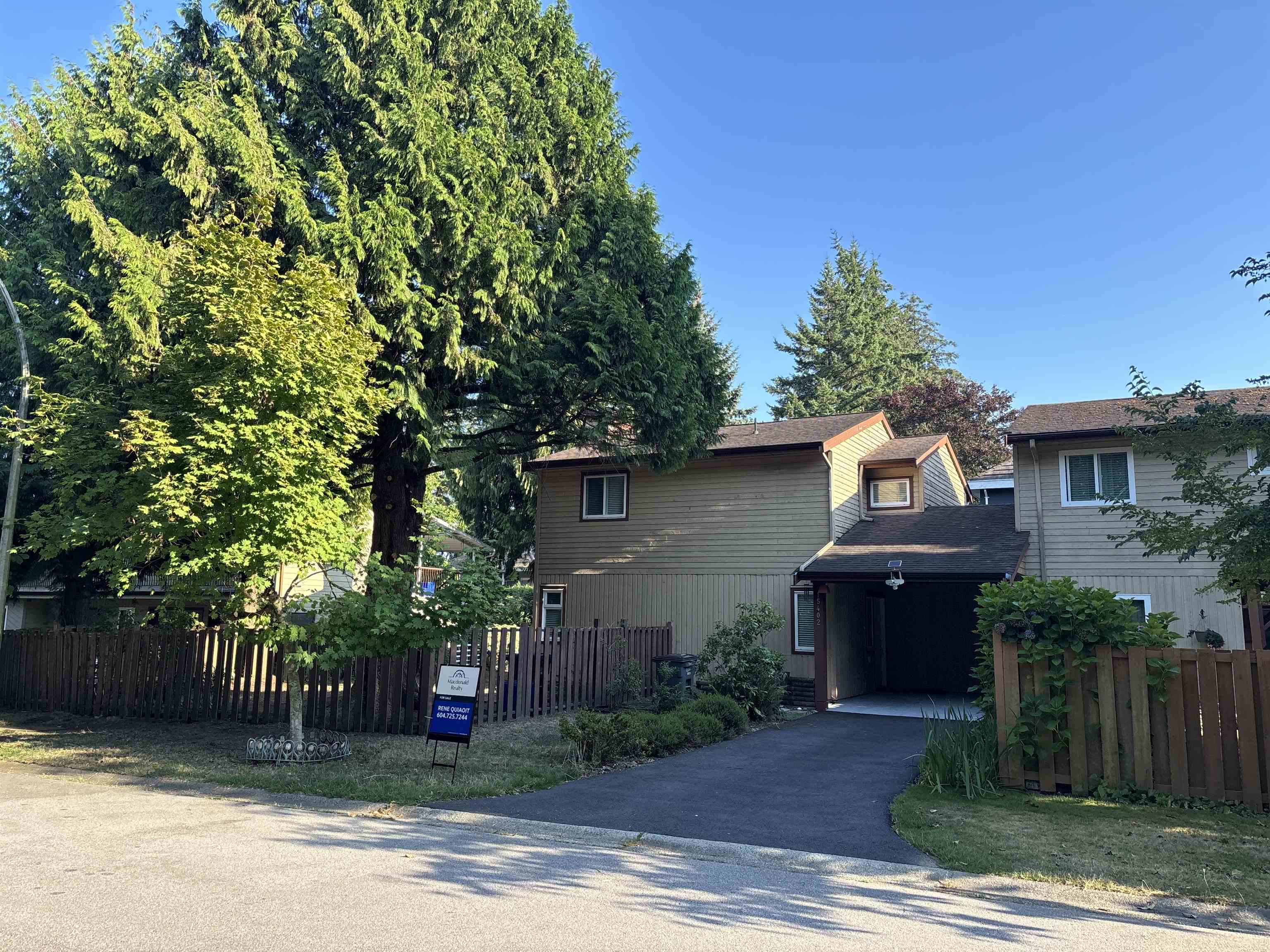 15402 96A AVENUE, Surrey BC V3R 7H2, R3149964, BC,