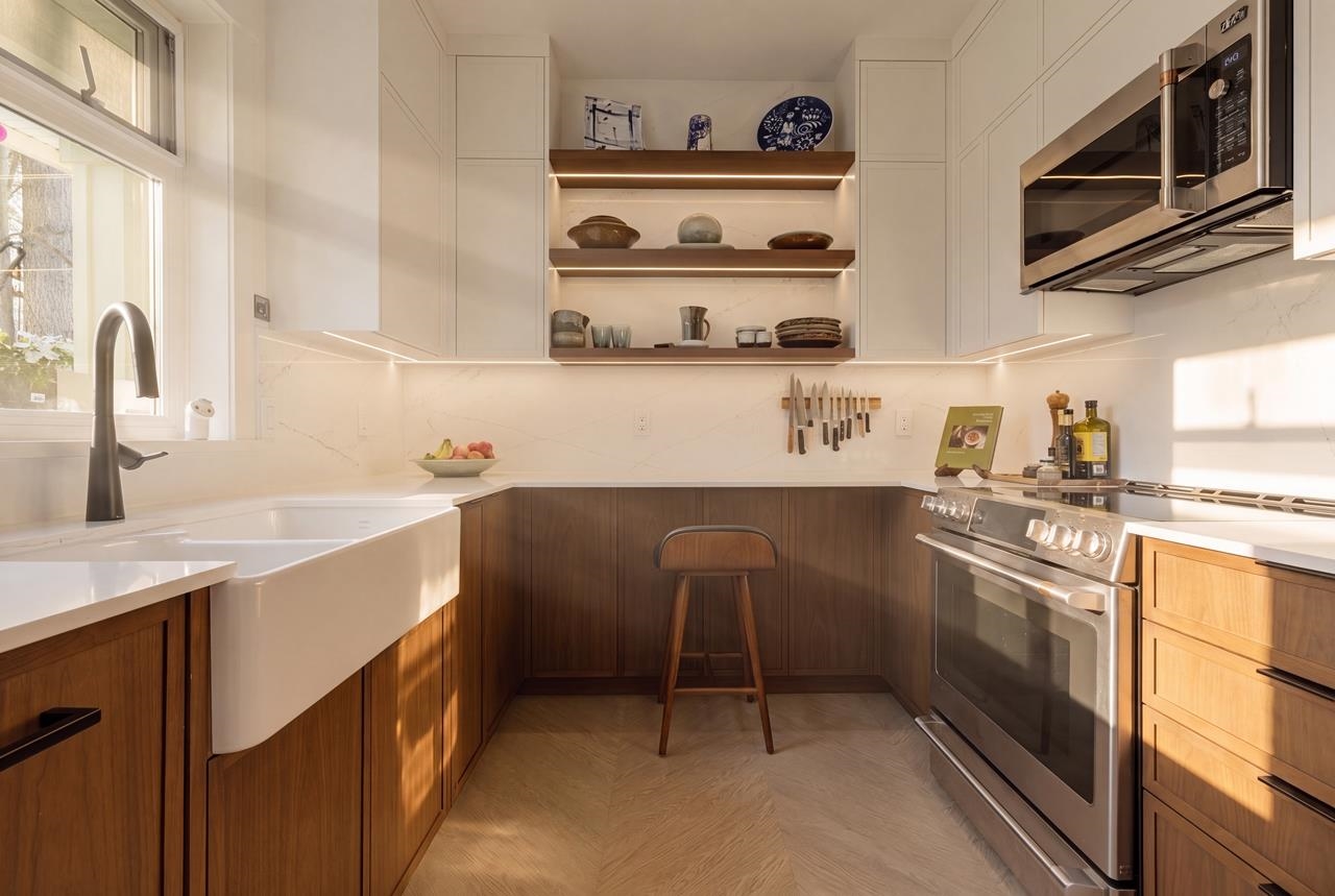 361 W 11TH AVENUE, Vancouver BC V5Y 1T3, R3150330, BC,