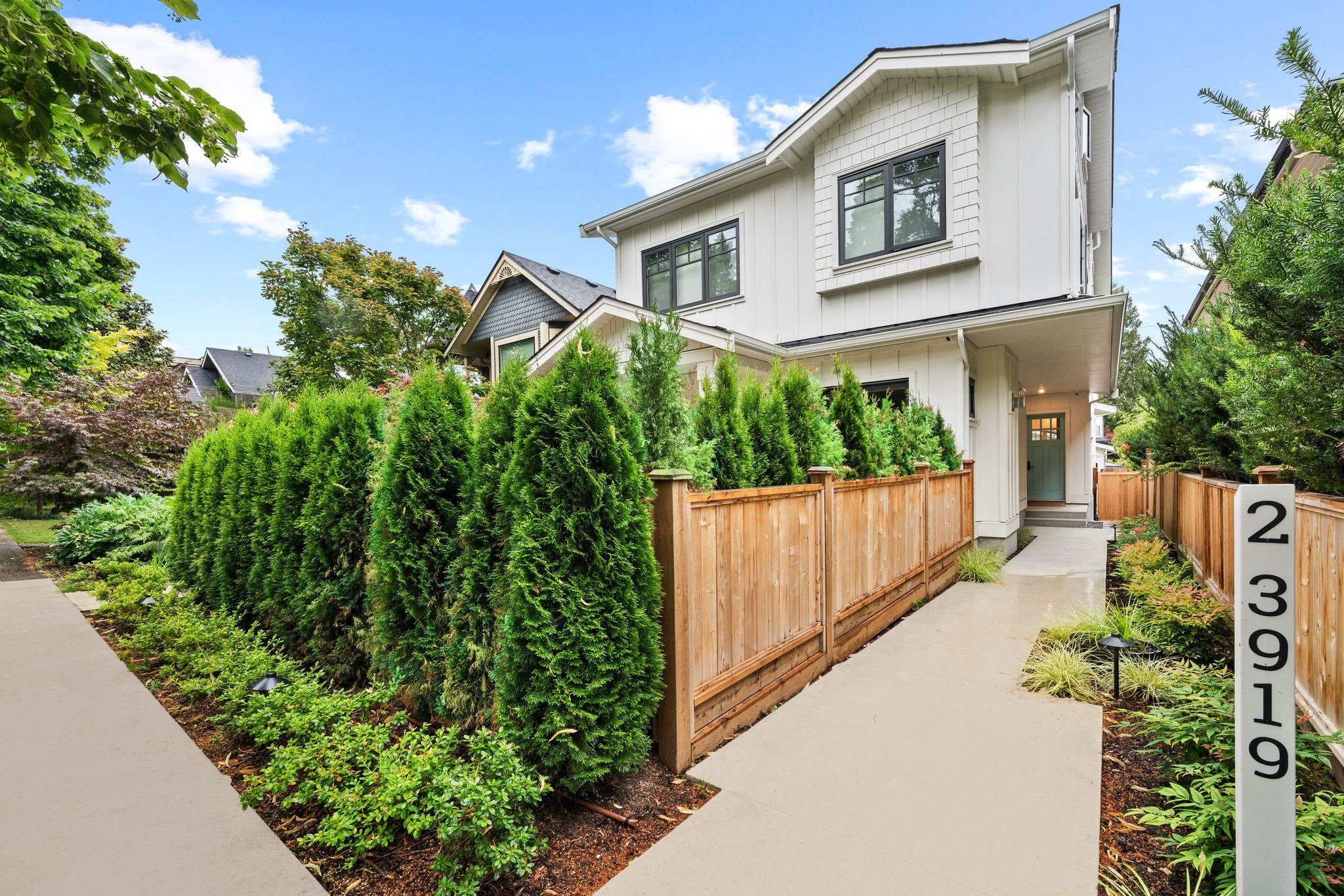2 3919 18TH AVENUE, R3150575, BC,