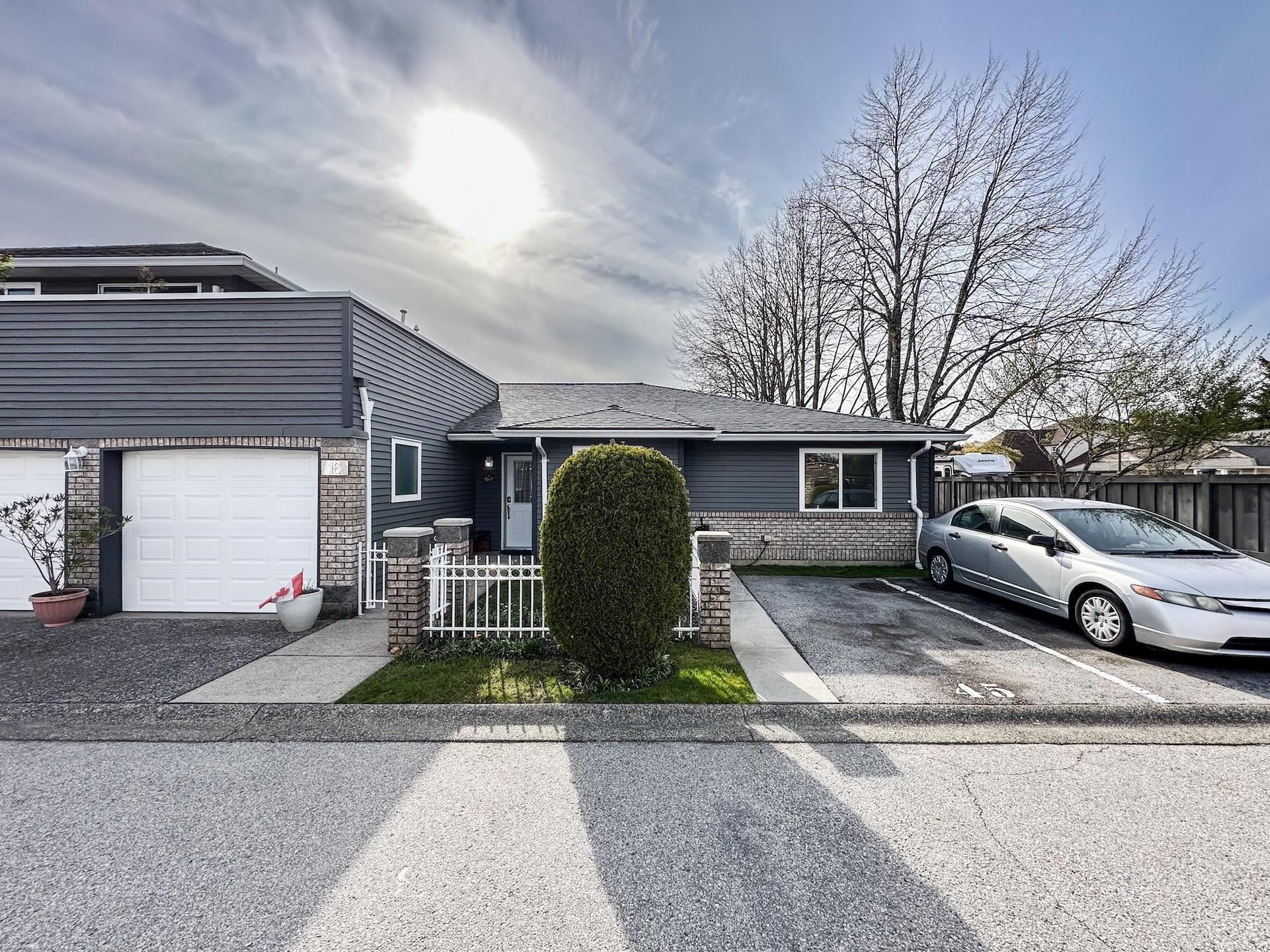 16 6320 48A AVENUE, R3150585, BC,