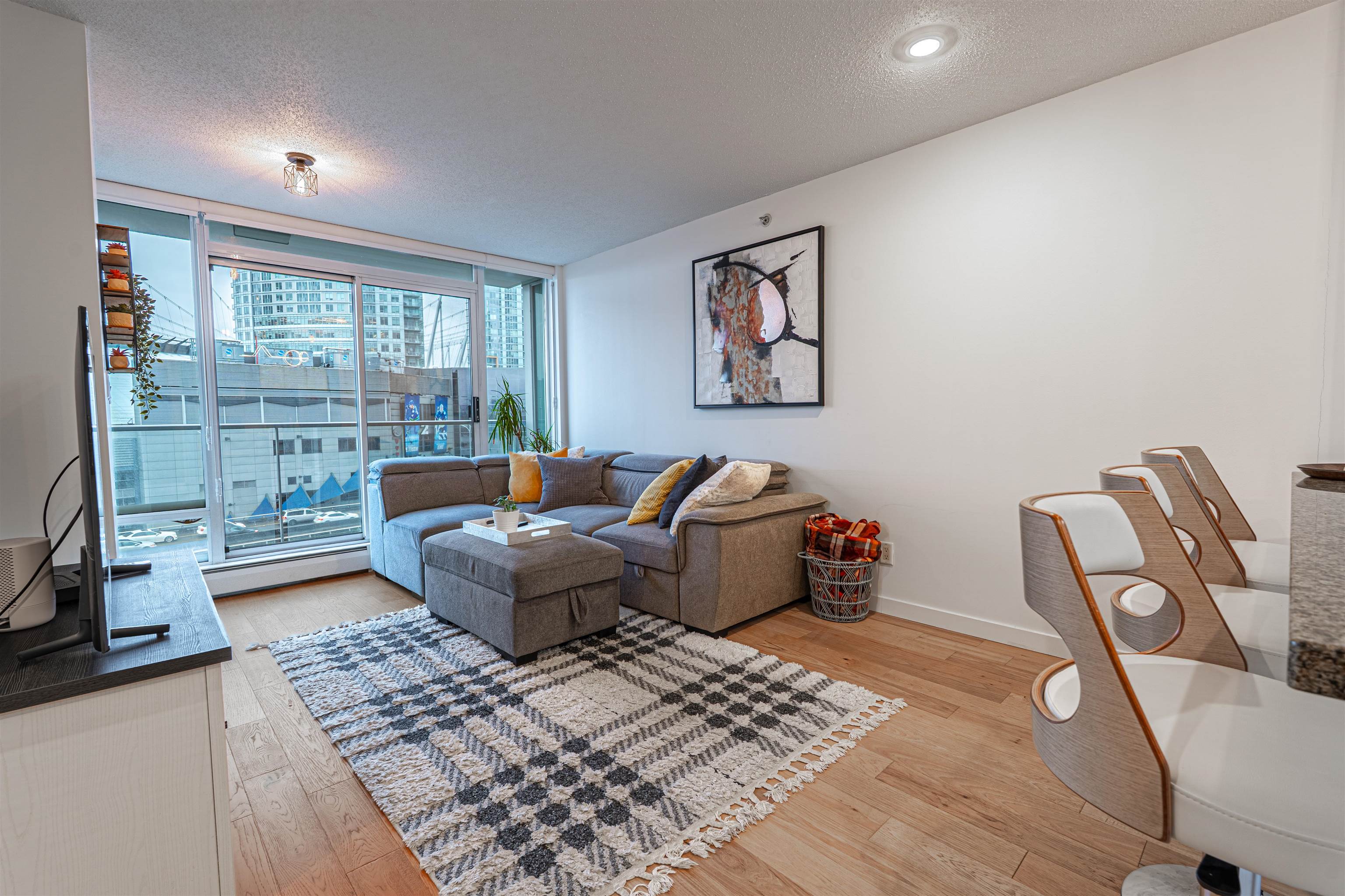 1003 688 ABBOTT STREET, R3150647, BC,