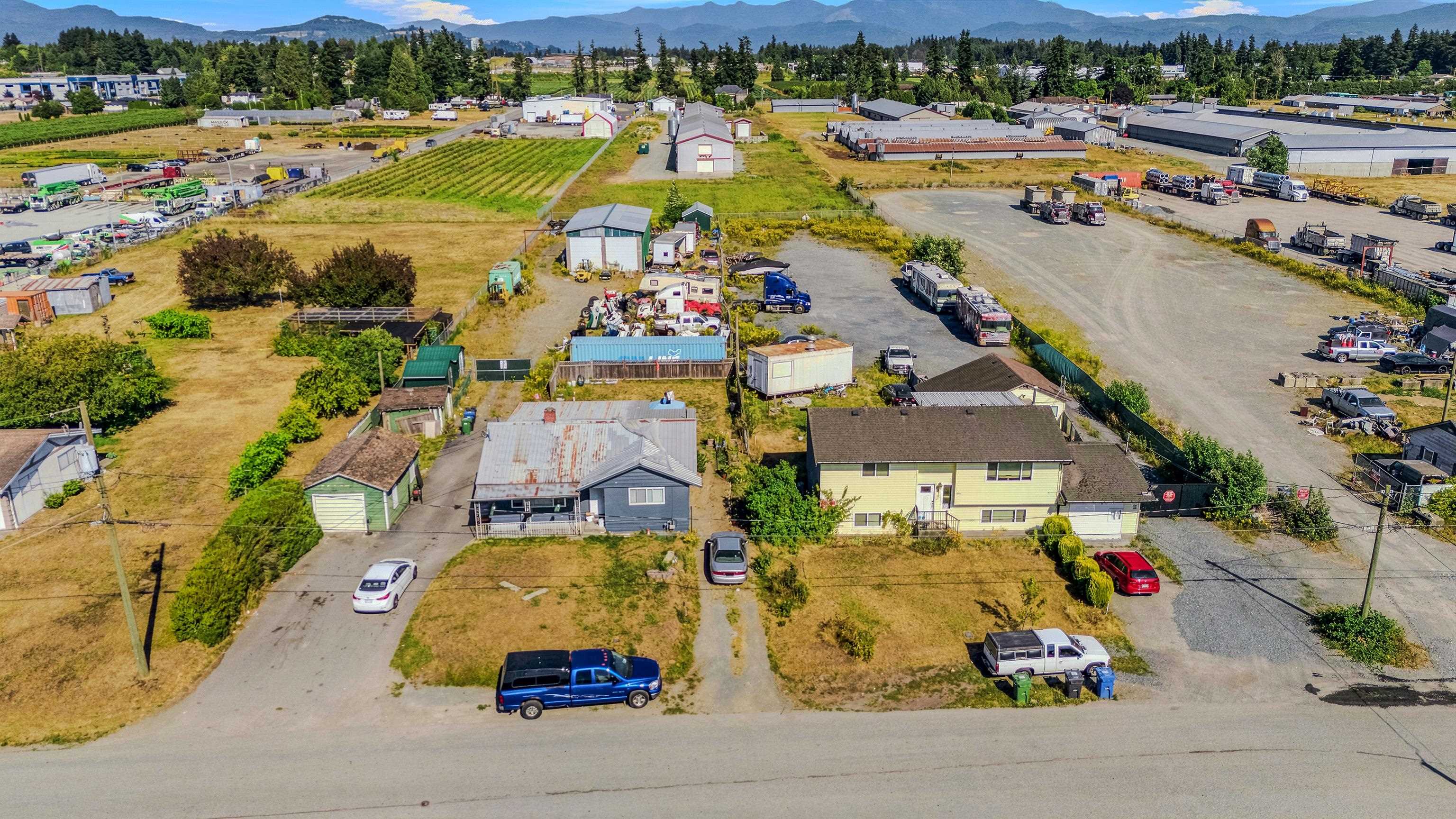 1860 QUEEN STREET, Abbotsford BC V2T 6J1, R3150671, BC,