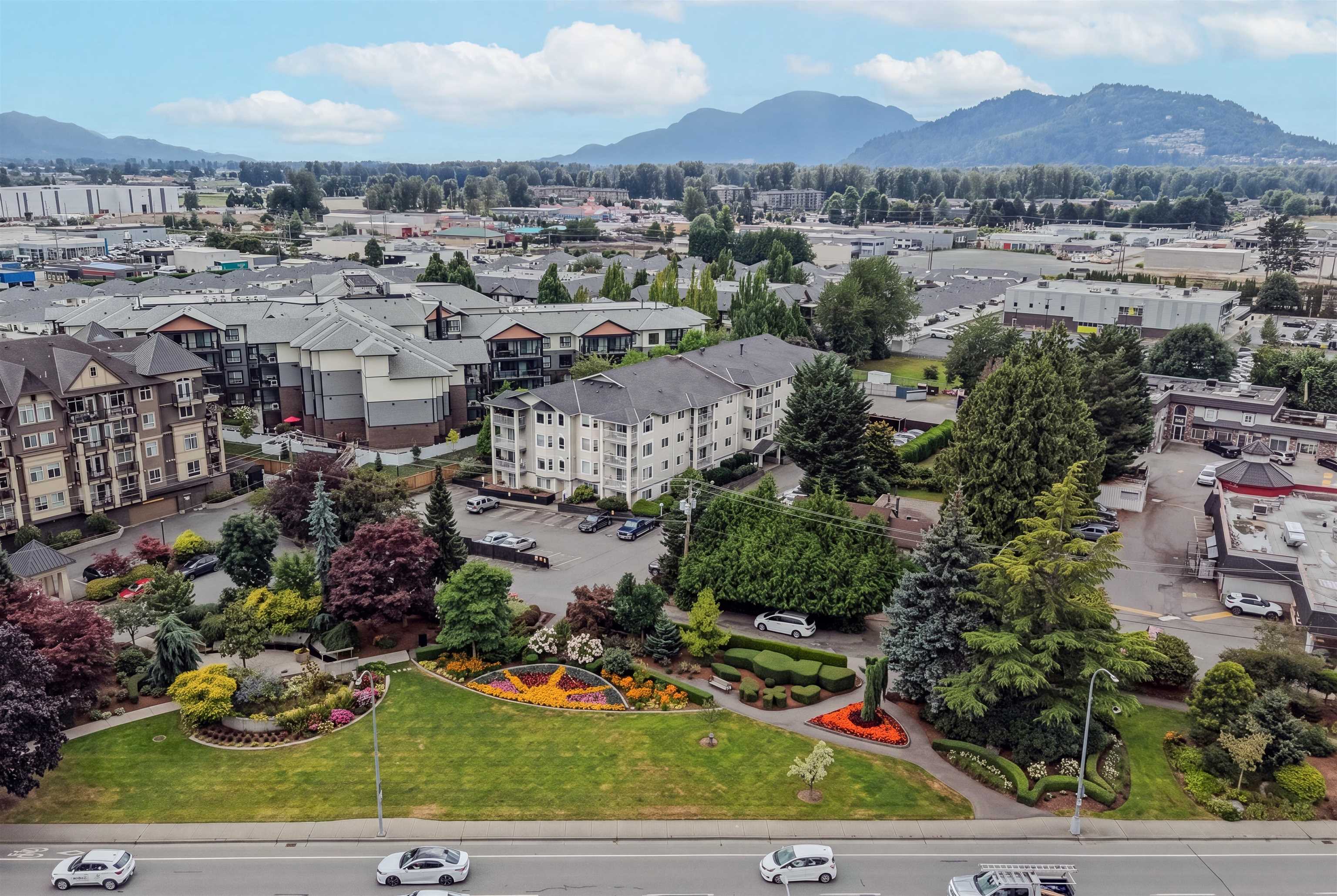 408 8537 YOUNG ROAD, R3150735, BC,