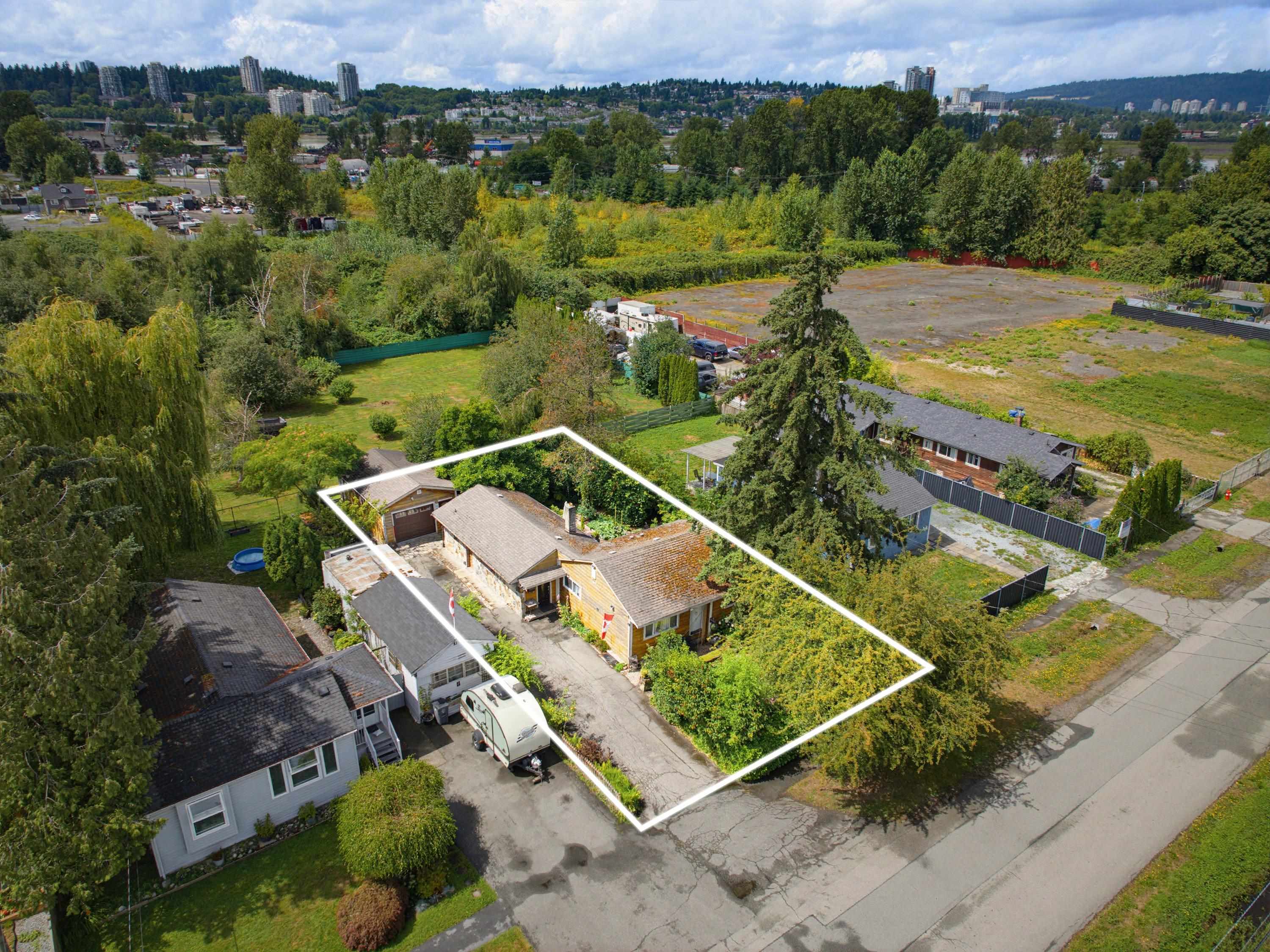 MLS® listing #R3150844 for sale located at 11447 125A STREET, Surrey BC V3V 5A6