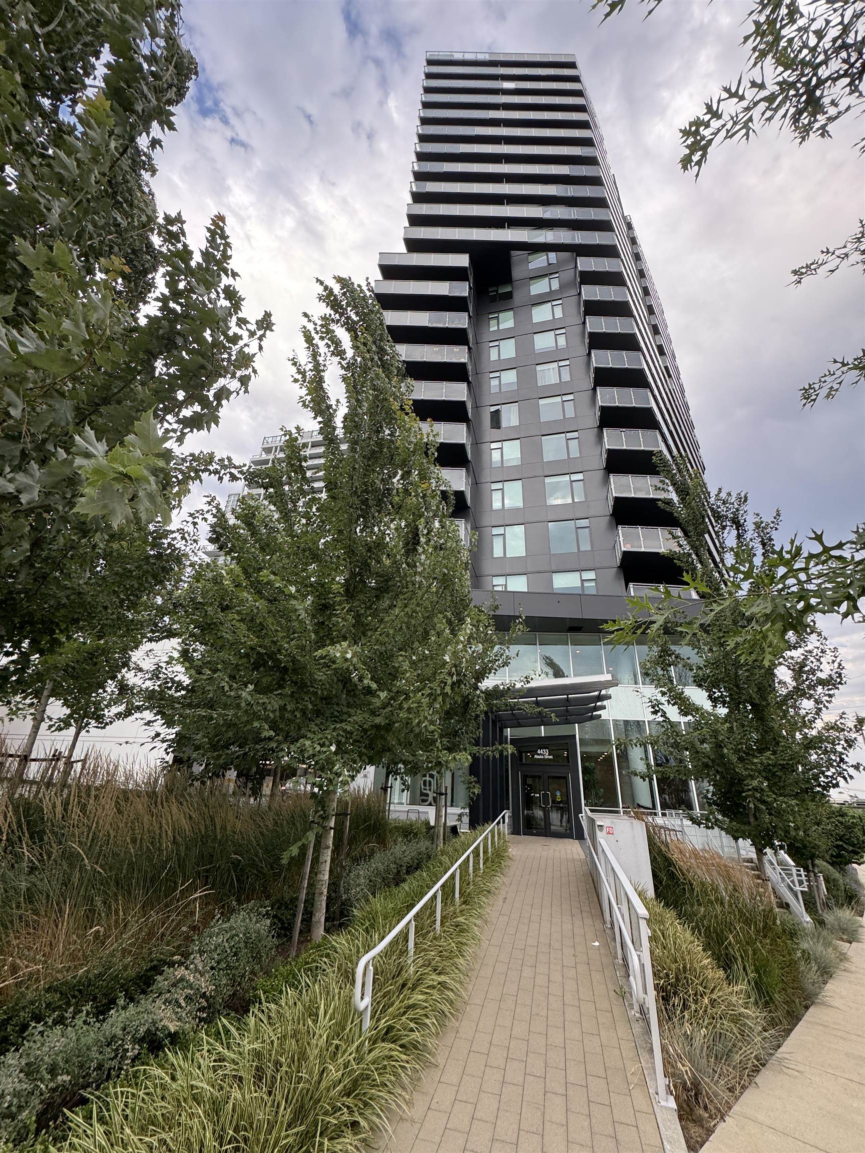 103 4433 ALASKA STREET, R3150933, BC,