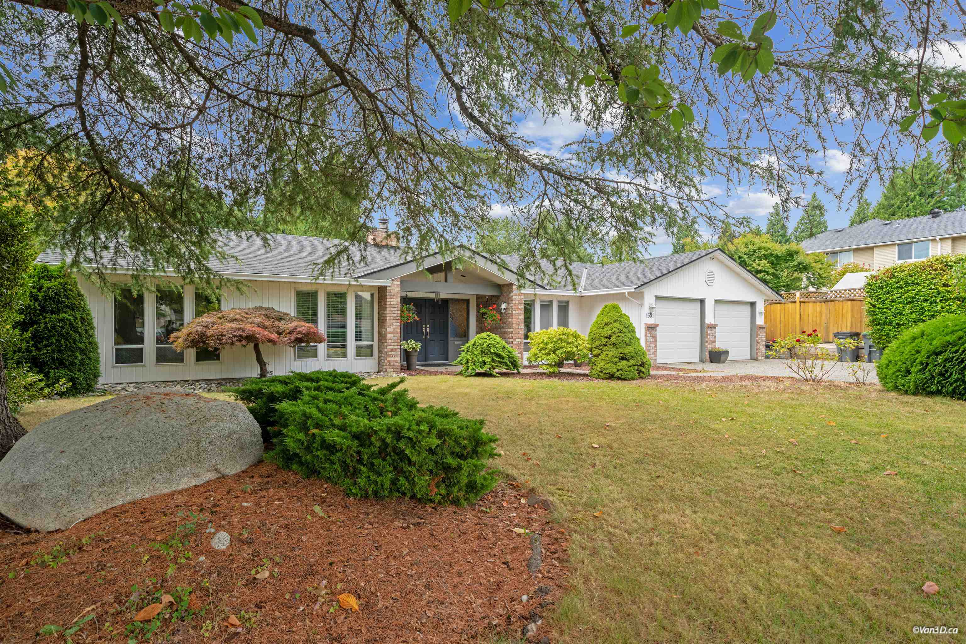 1691 143B STREET, Surrey BC V4A 7L8, R3151011, BC,