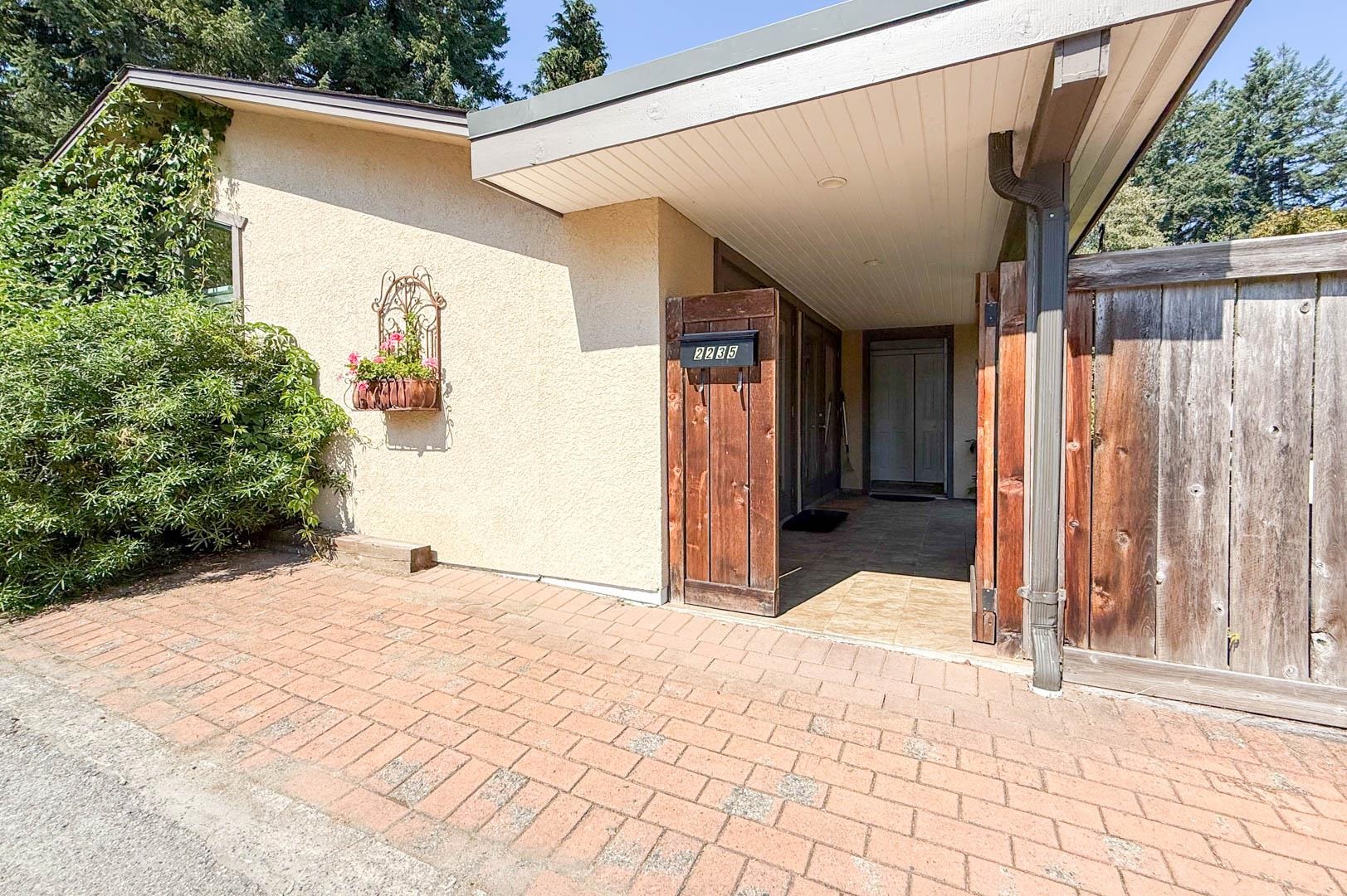 2233 ALDEN LANE, North Vancouver BC V7P 2J7, R3151137, BC,