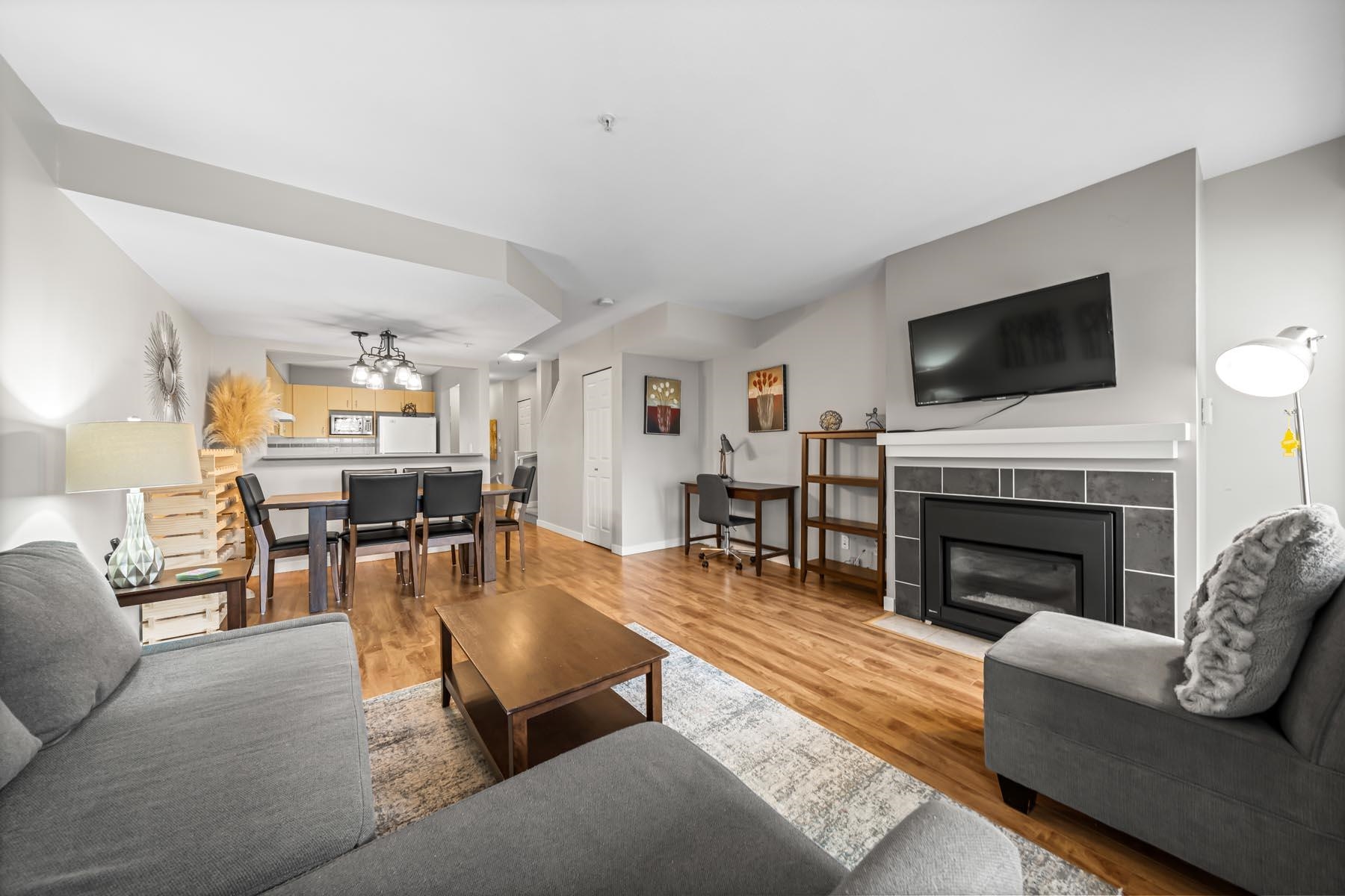 49 123 SEVENTH STREET, R3151148, BC,