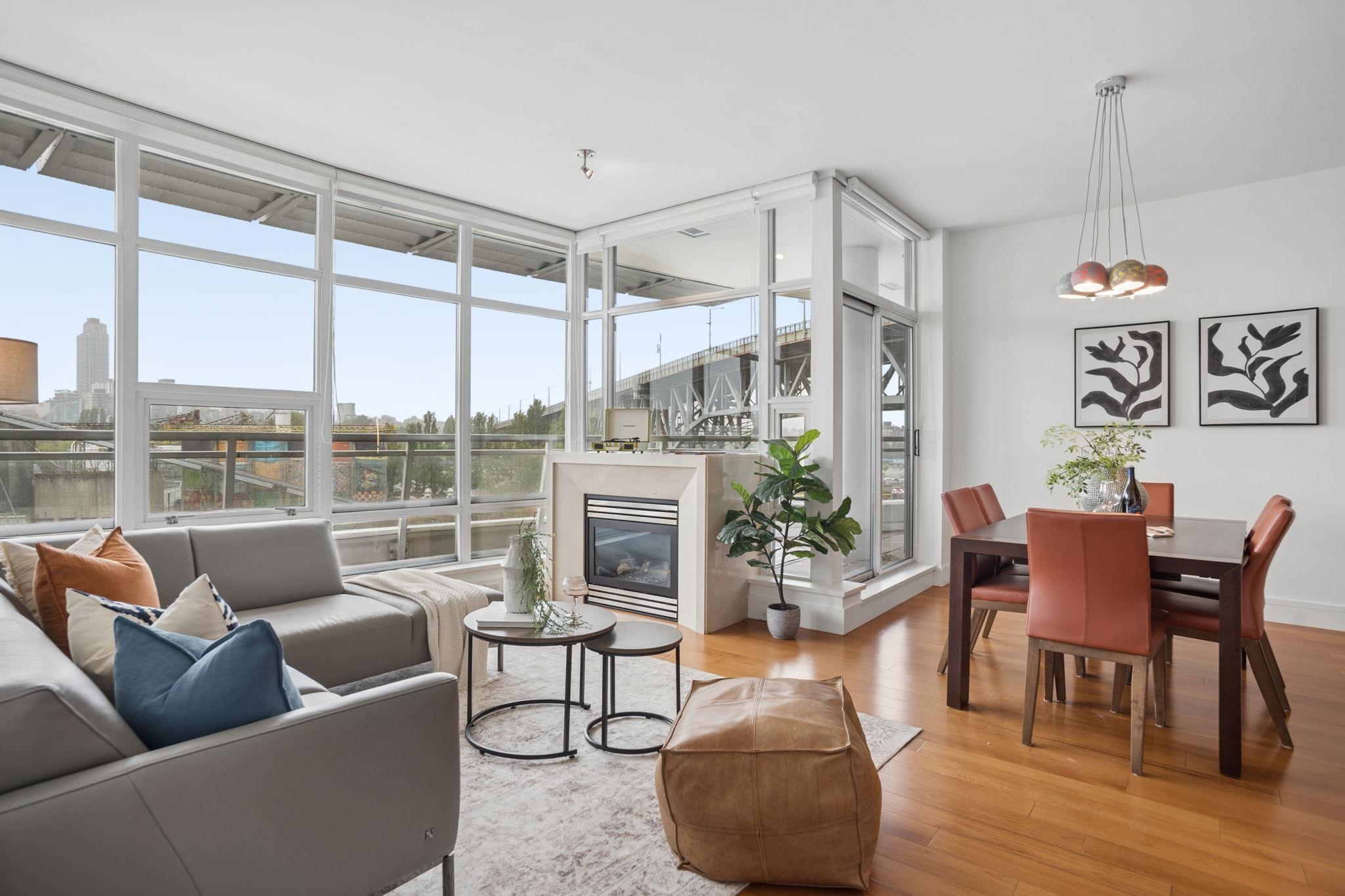 802 628 KINGHORNE MEWS, R3151163, BC,