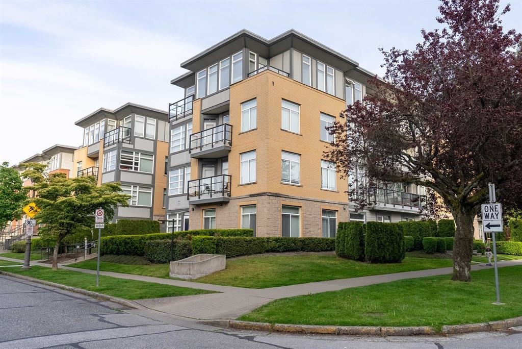 310 5692 KINGS ROAD, R3151405, BC,